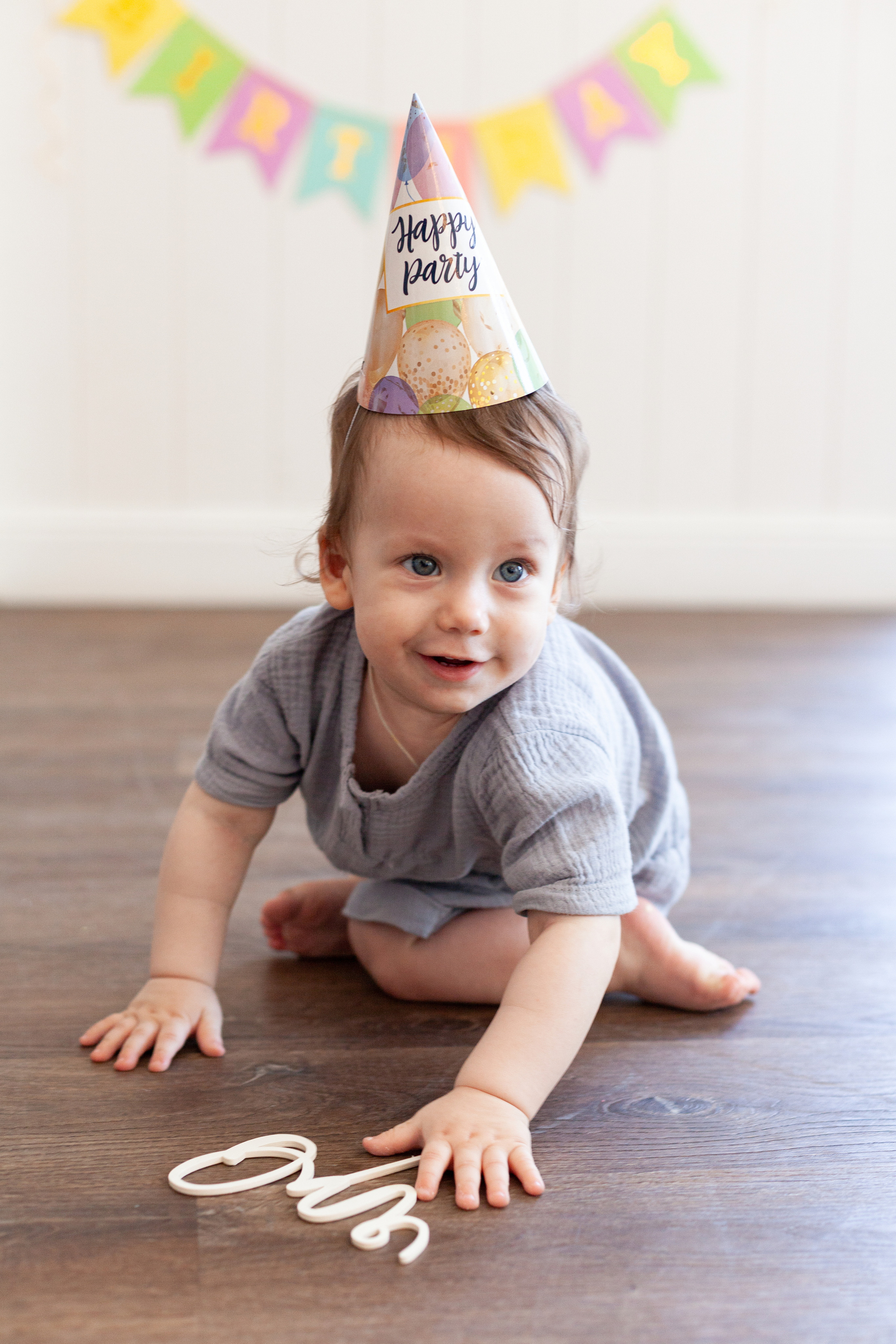 Студийная фотосессия годовасика с семьей. Детский и контент фотограф Надя Волкова Санкт-Петербург