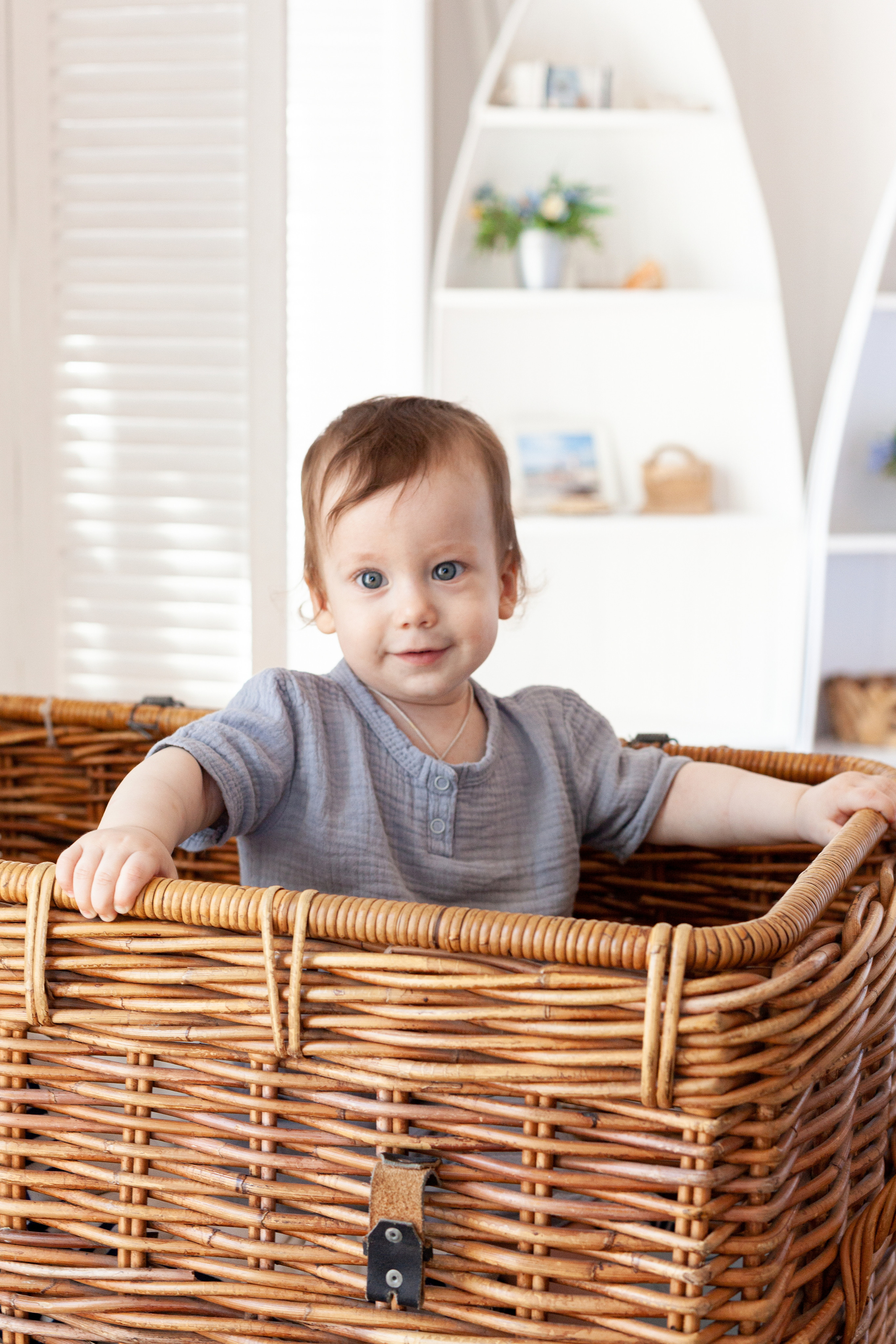 Студийная фотосессия годовасика с семьей. Детский и контент фотограф Надя Волкова Санкт-Петербург