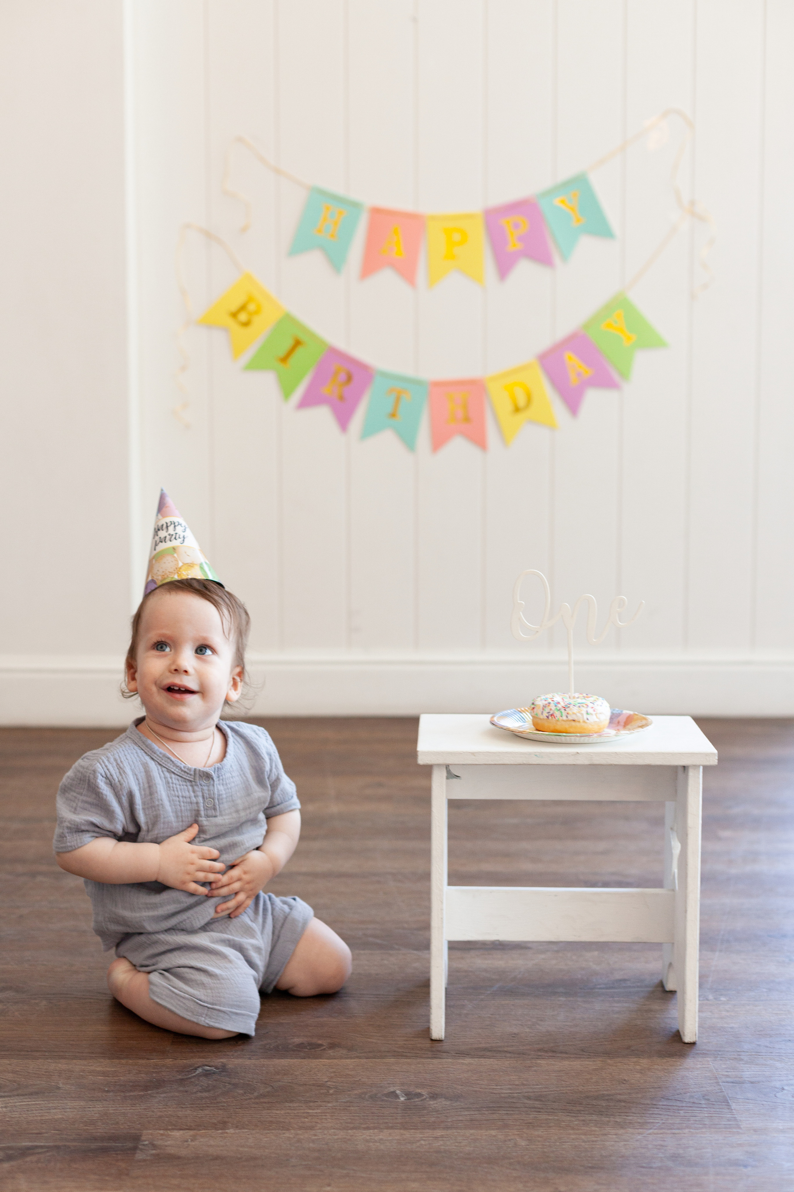 Студийная фотосессия годовасика с семьей. Детский и контент фотограф Надя Волкова Санкт-Петербург