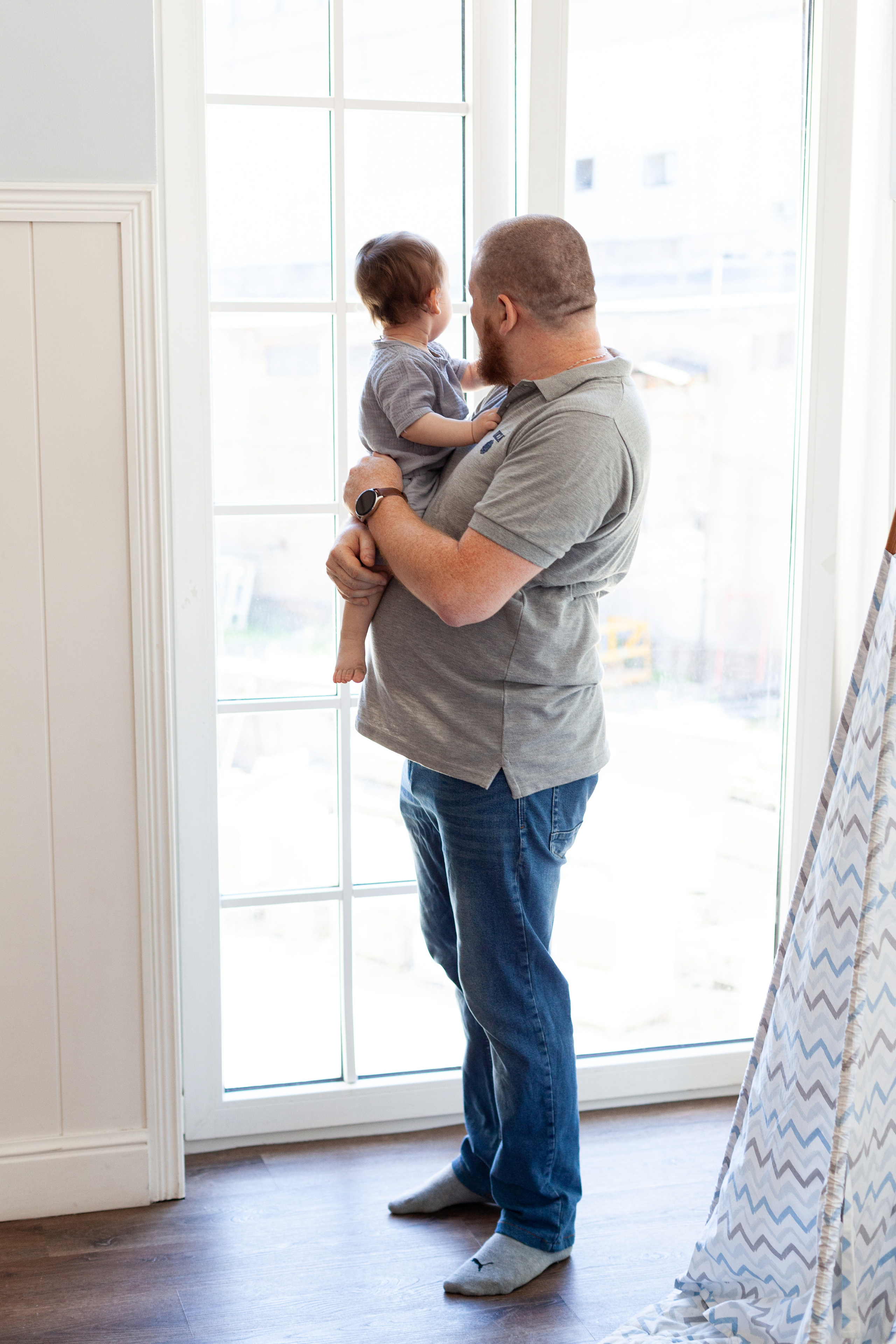 Студийная фотосессия годовасика с семьей. Детский и контент фотограф Надя Волкова Санкт-Петербург