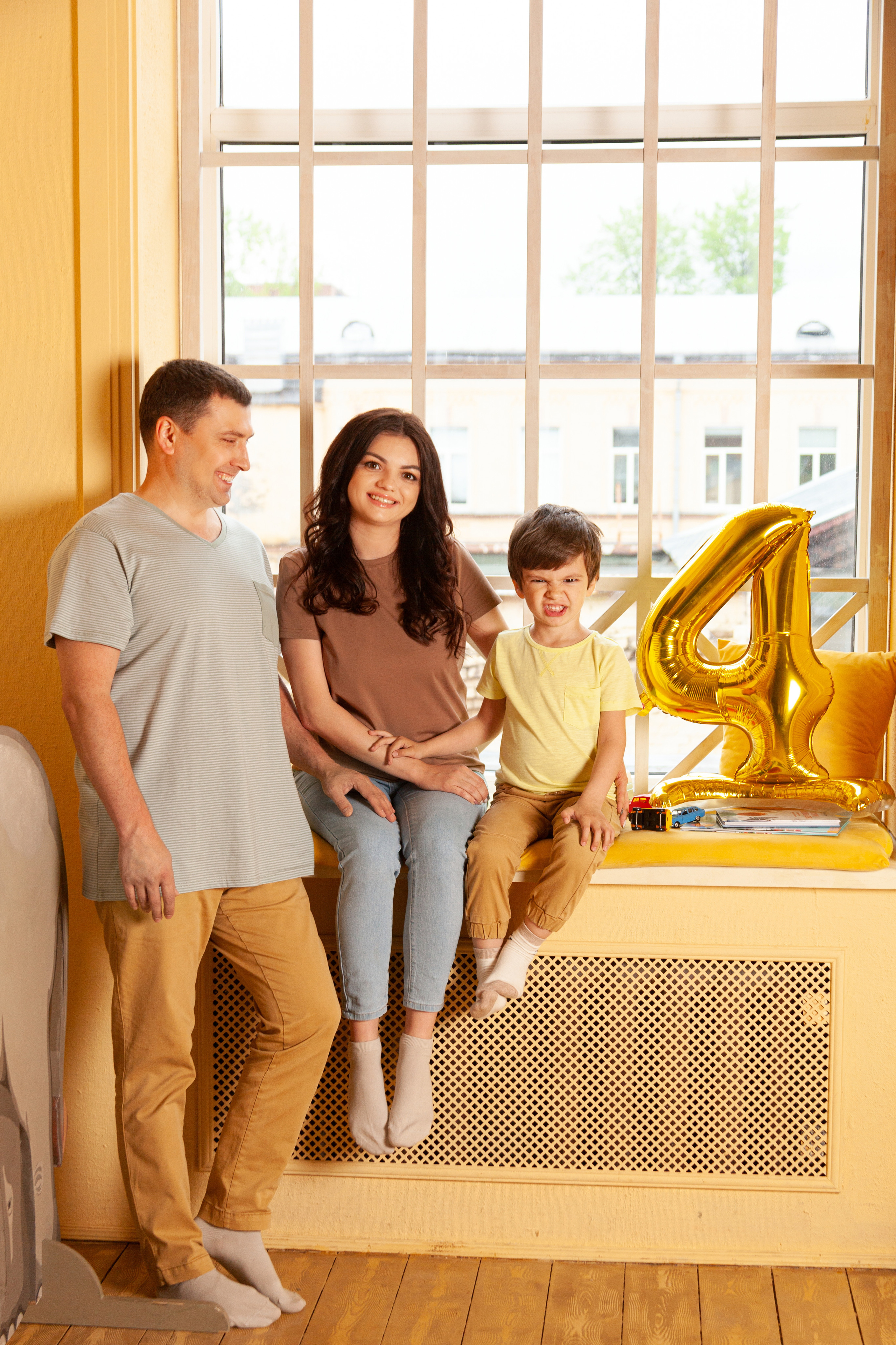 Фотосессия в студии на 4 годика. Детский и контент фотограф Надя Волкова Санкт-Петербург