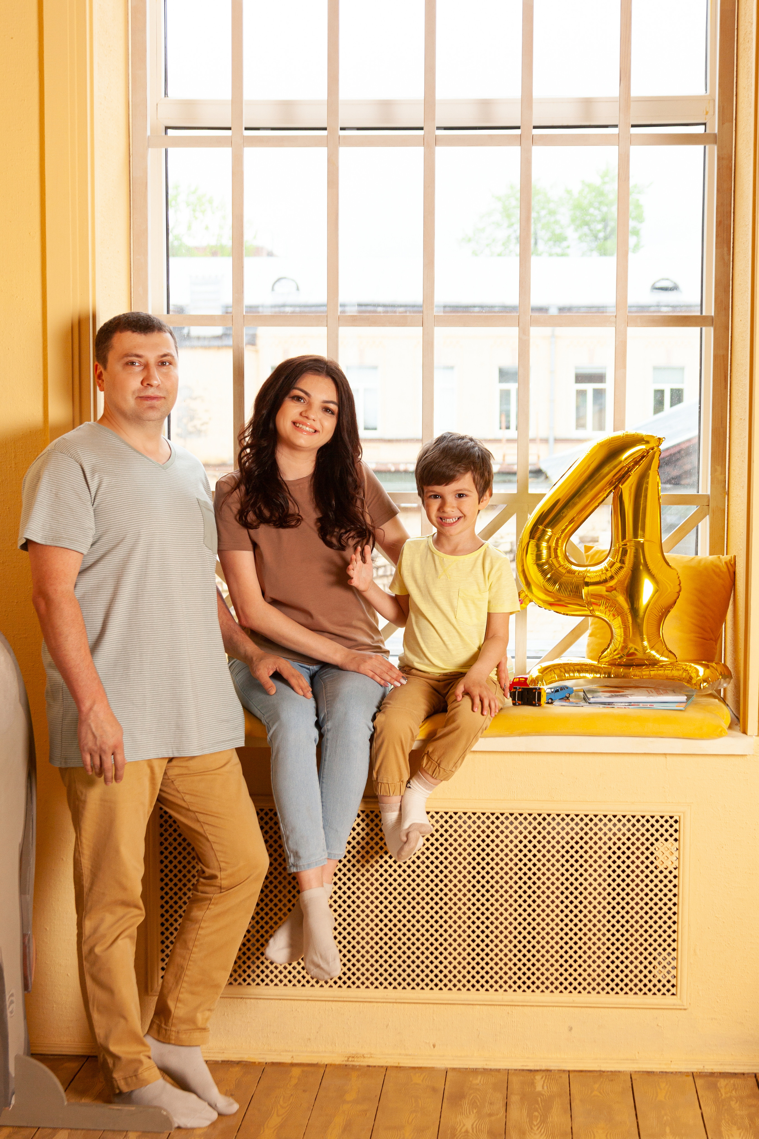 Фотосессия в студии на 4 годика. Детский и контент фотограф Надя Волкова Санкт-Петербург