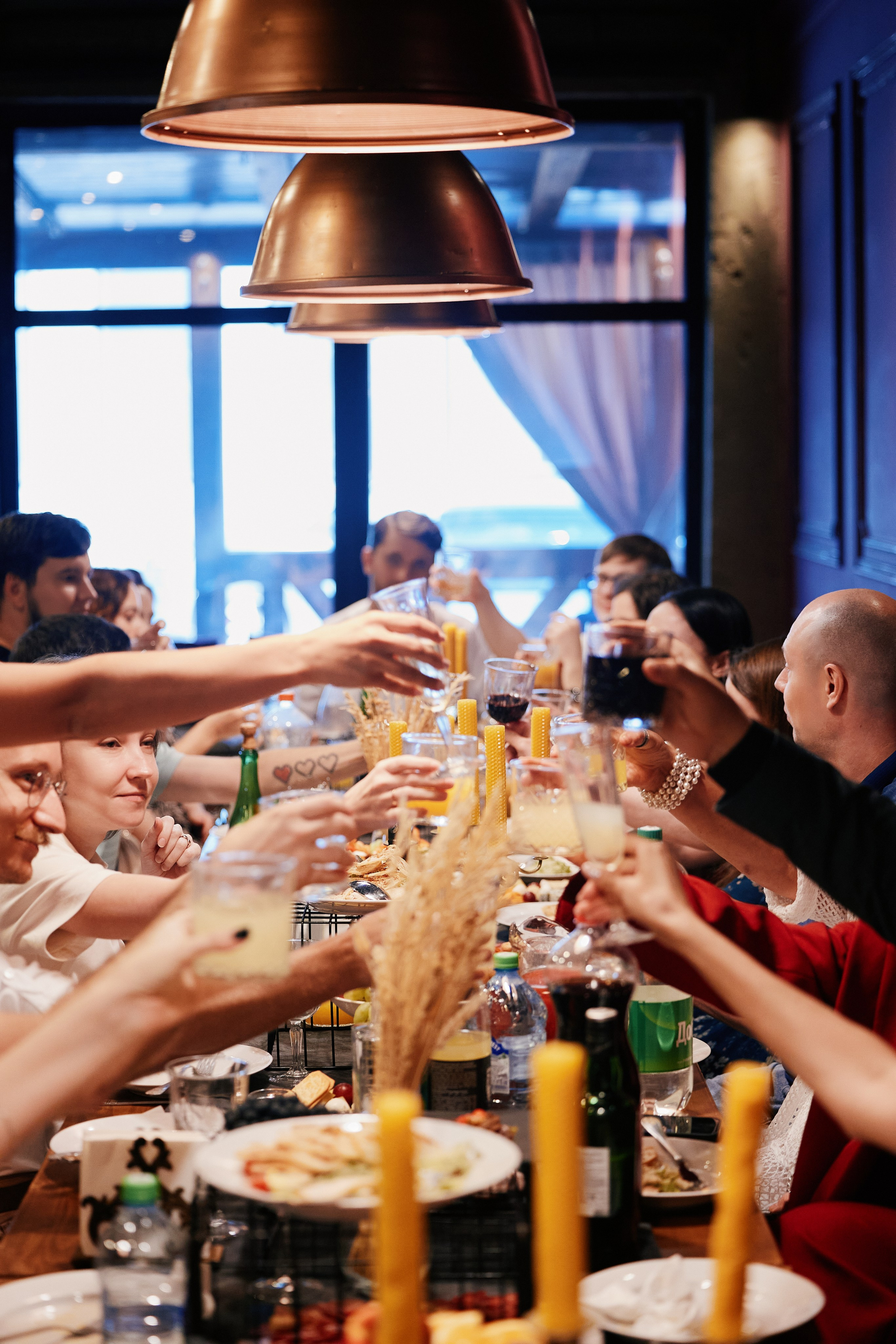 HOLIDAY IN AVRORA ROOM 10.08. Свадебный репортажный фотограф краснодар максим дремов дрёмов фотосессия студия цена