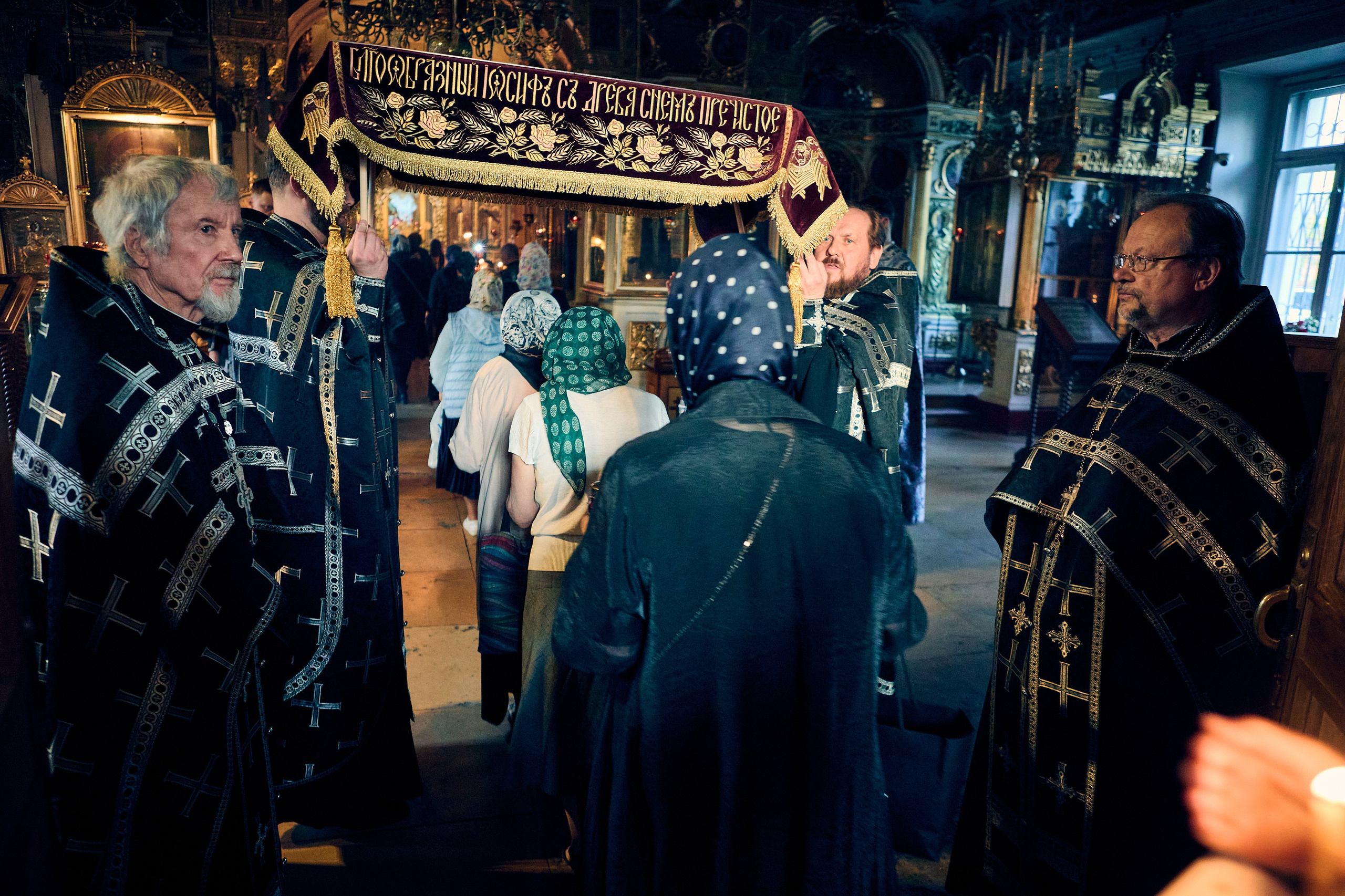 Утреня. Погребение Спасителя. DMITRY MOISEENKO — фотограф, художник, топ-стилист