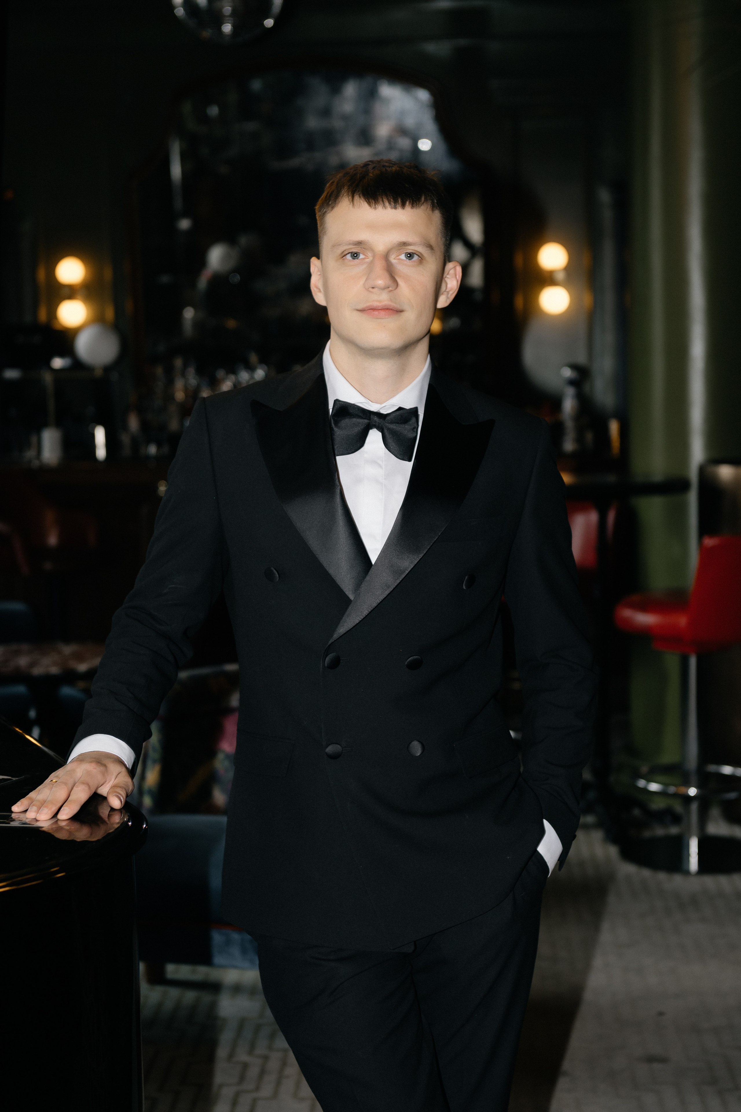 Wedding day in Martinique Bar. Wedding PHOTOGRAPHER Andrew Vnukov