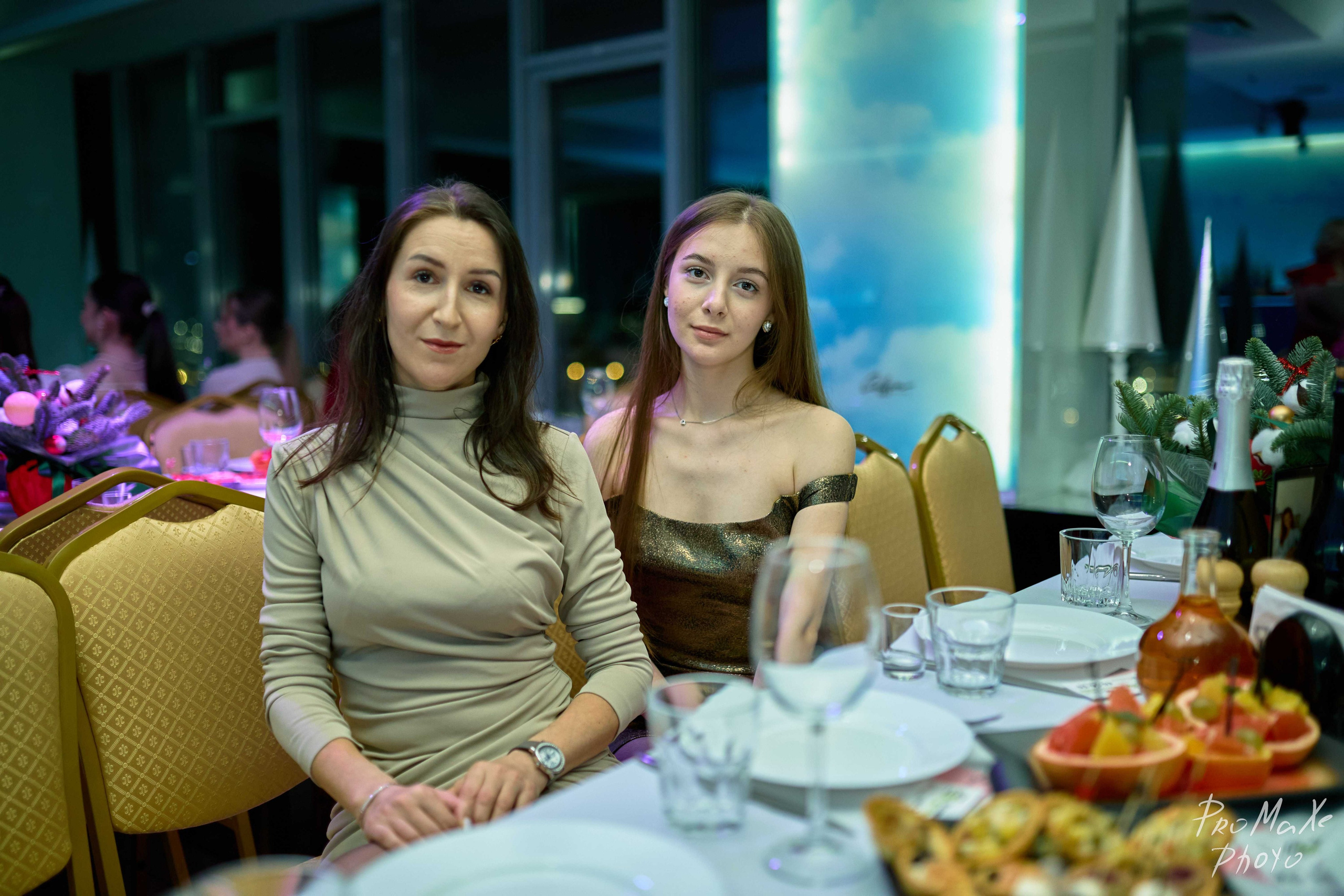 Зал КРАСА МАСС-МЕДИА ЧУВАШИИ. Владимир Суздалов (ProMaXe) — Портретный фотограф, тематические фотосессии в Чебоксарах