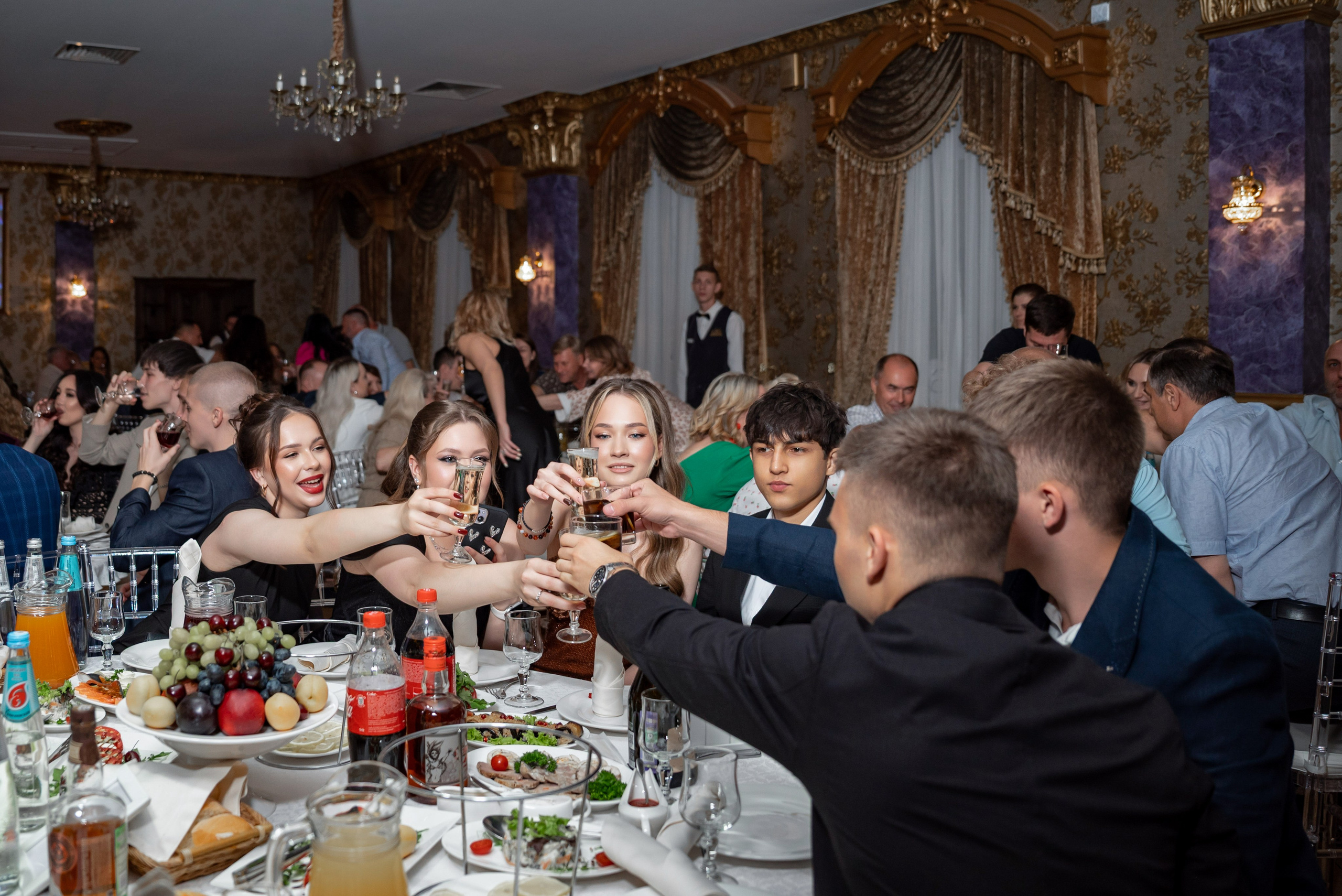 Выпускной Гимназия 18. Фотограф семейный мероприятия Краснодар Анапа Геленджик Новороссийск Поборежье