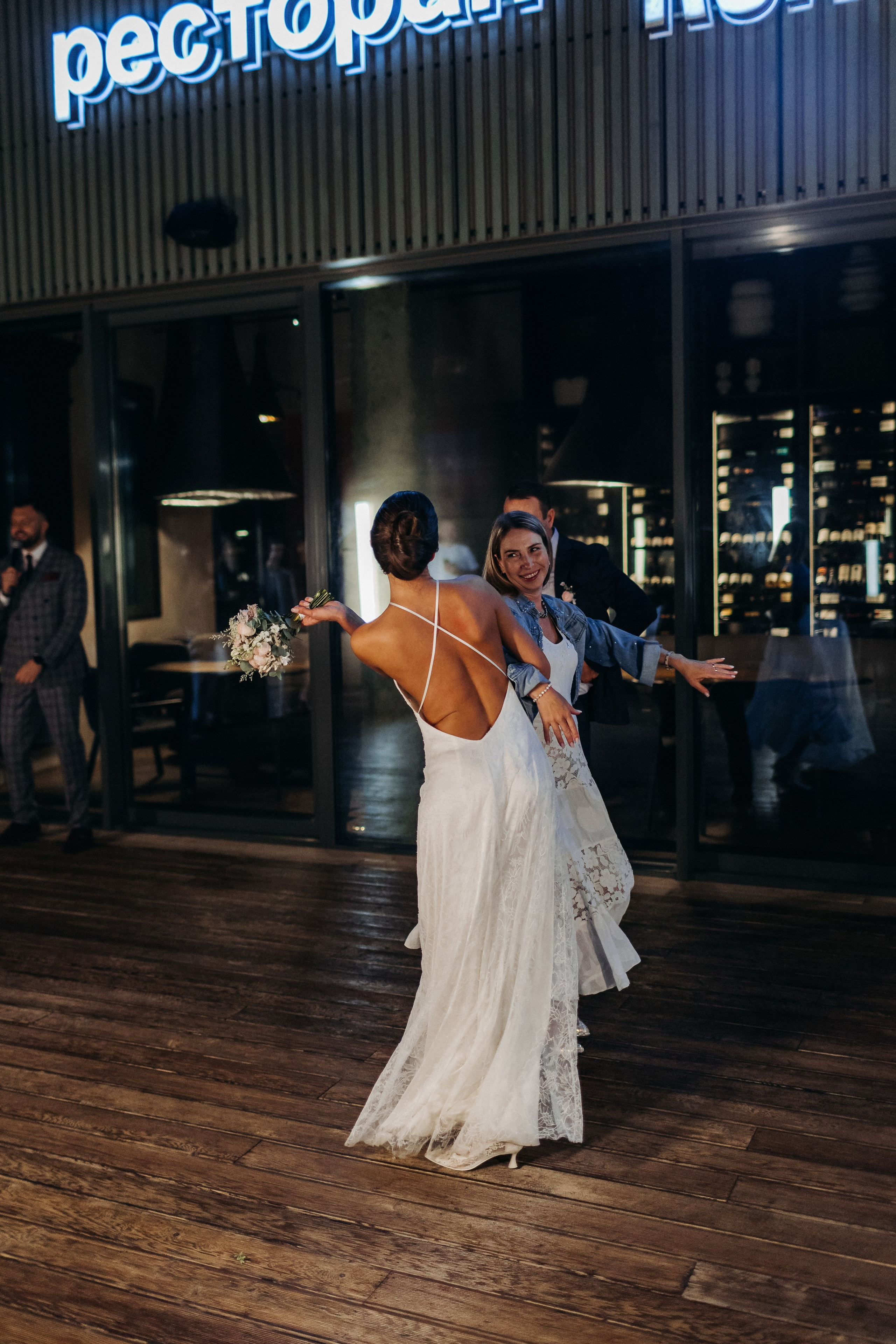 Кирилл и Олеся (Санкт-Петербург, Россия). Destination wedding photographer Peter Letu