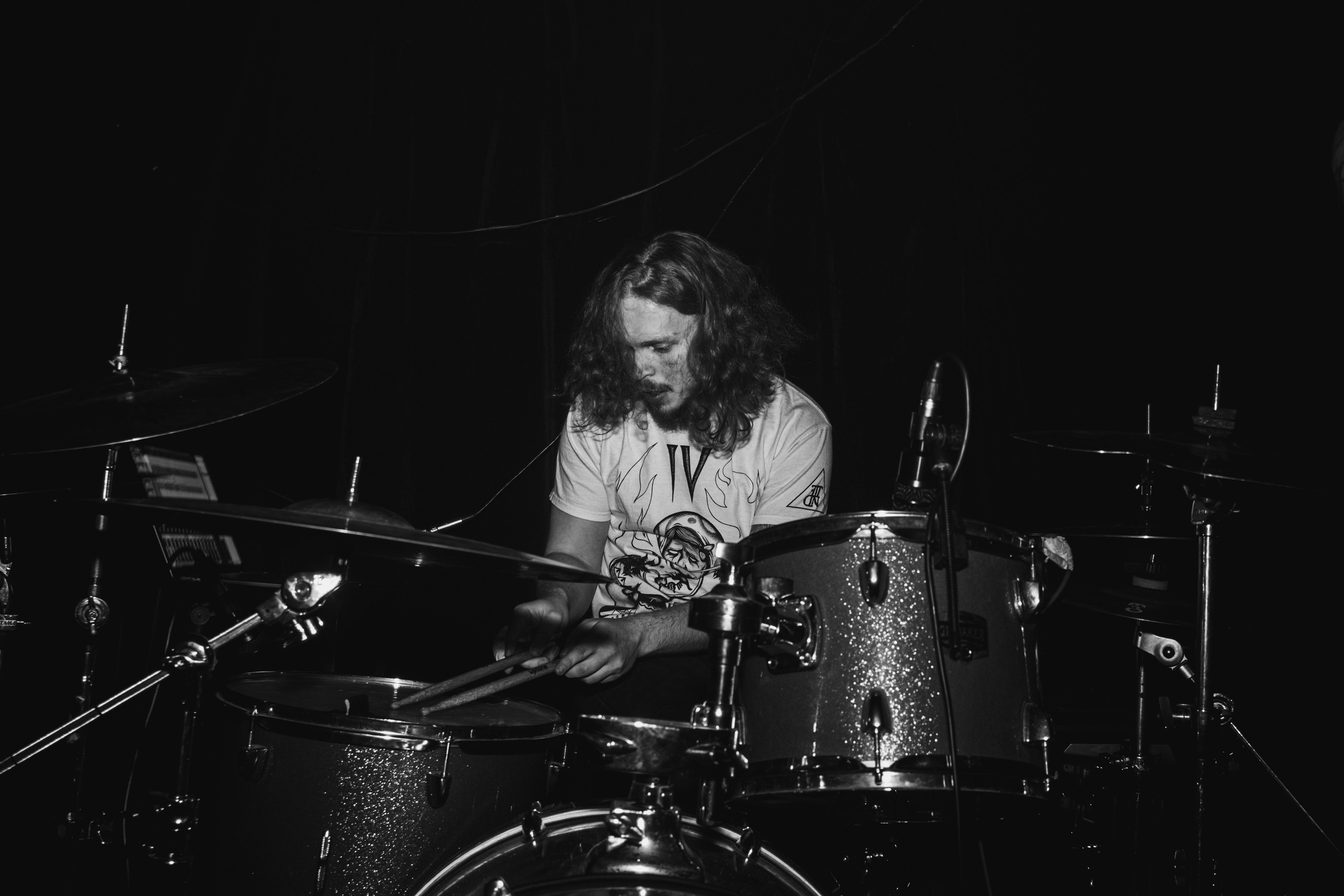 Laugar & Шумы Штормовых Широт & Пожары На Дальнем Севере 11.10.2025. Репортажный фотограф в Москве Legiodot