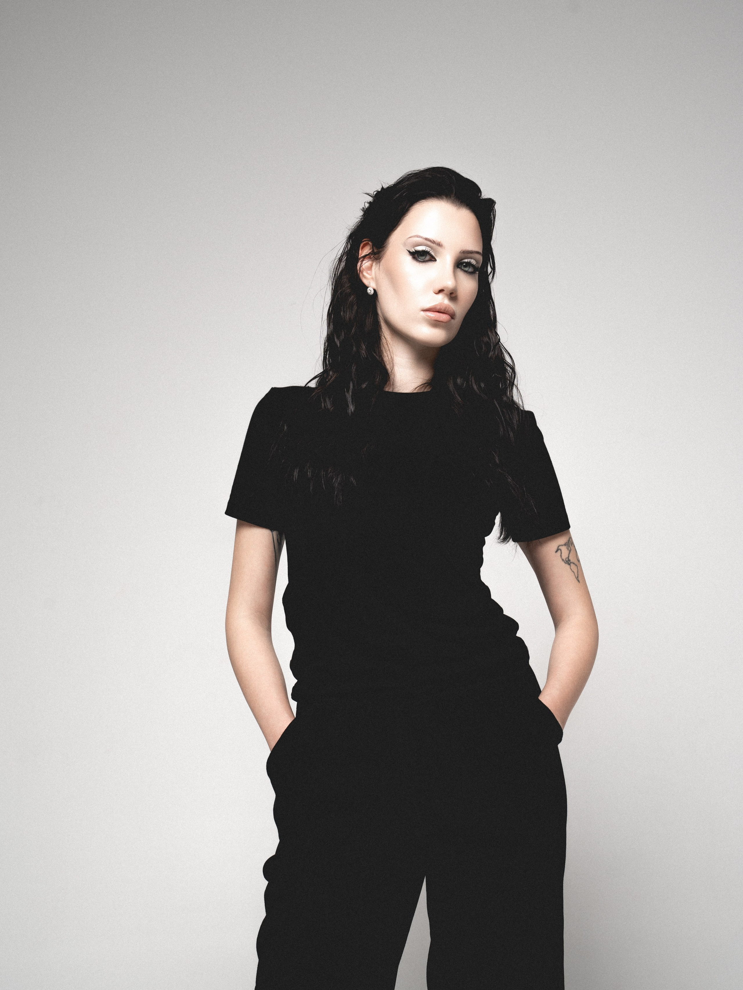 С собакой в студии. Иван Упоров — фотограф, рилсмейкер чебоксары