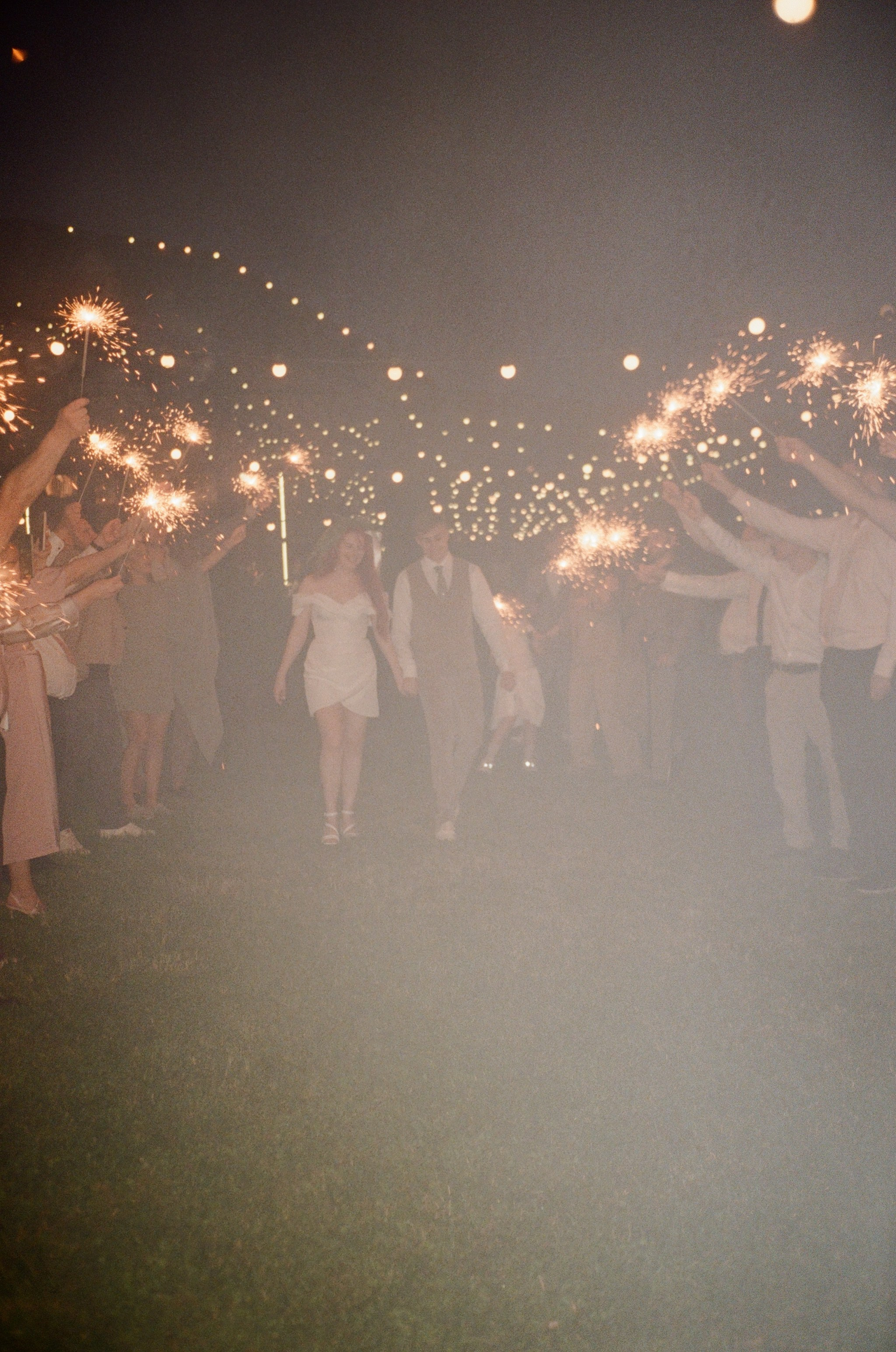 Пленка Роман и Анастасия. Свадебный и репортажный фотограф Элина Козырьянова