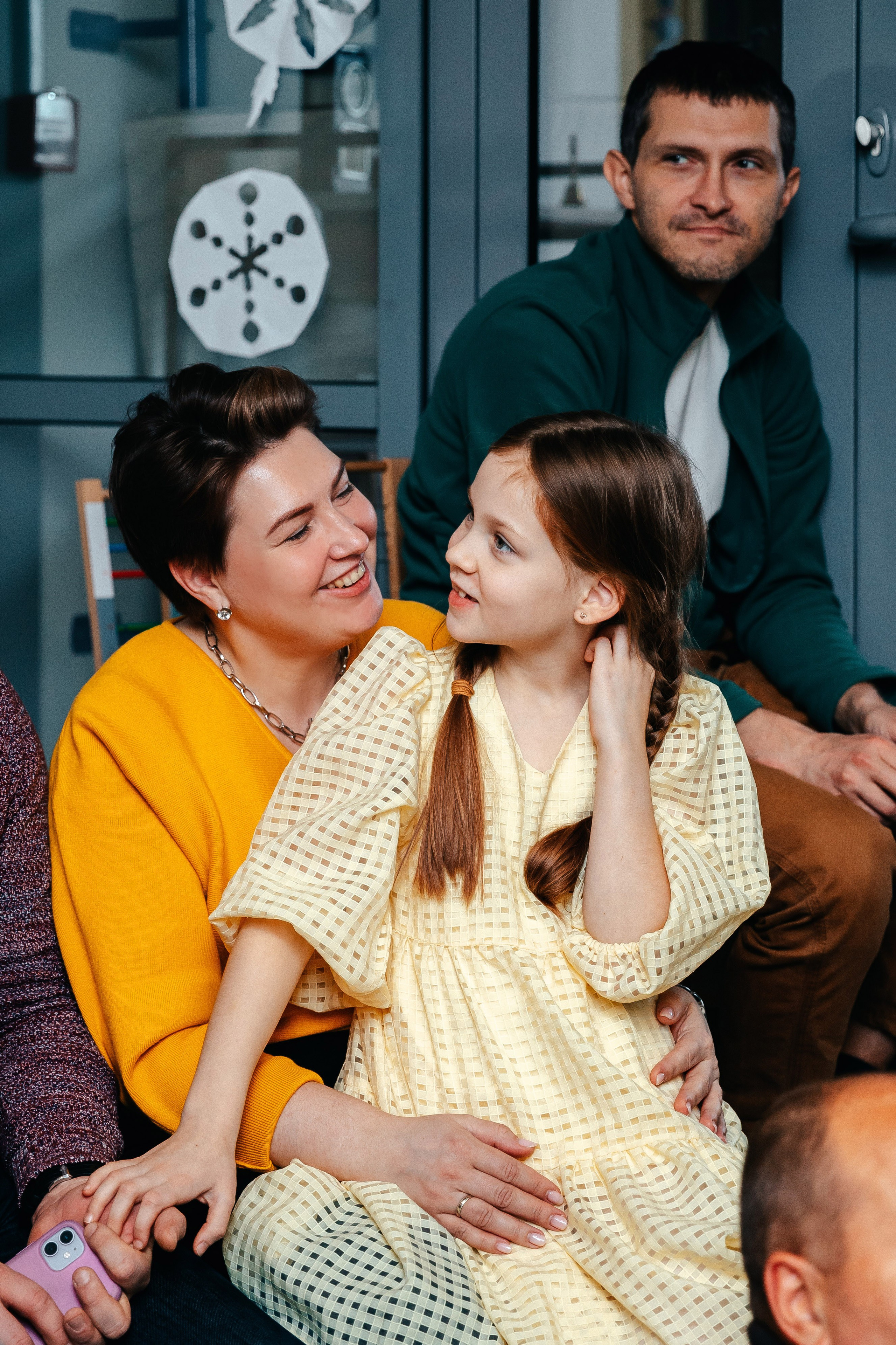 Новогодний утренник в Монтессори-школе. Семейный lifestyle фотограф в Санкт-Петербурге Людмила Пахомова