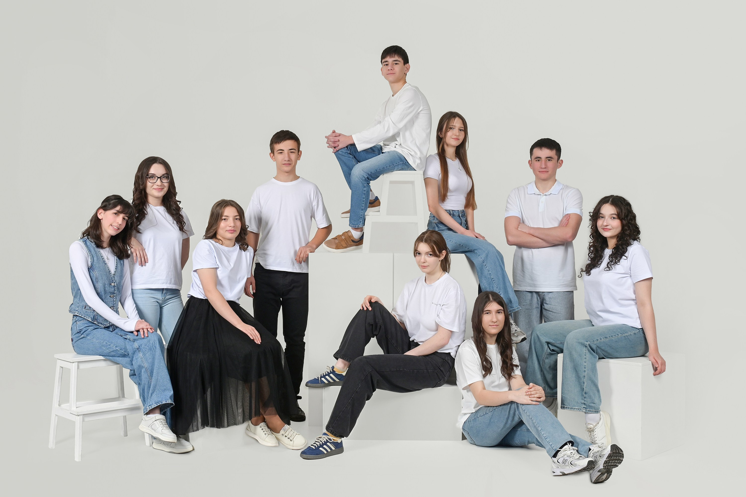 Галерея фотографий. Первая школьная фотостудия Zoom-Zoom в городе Владикавказ