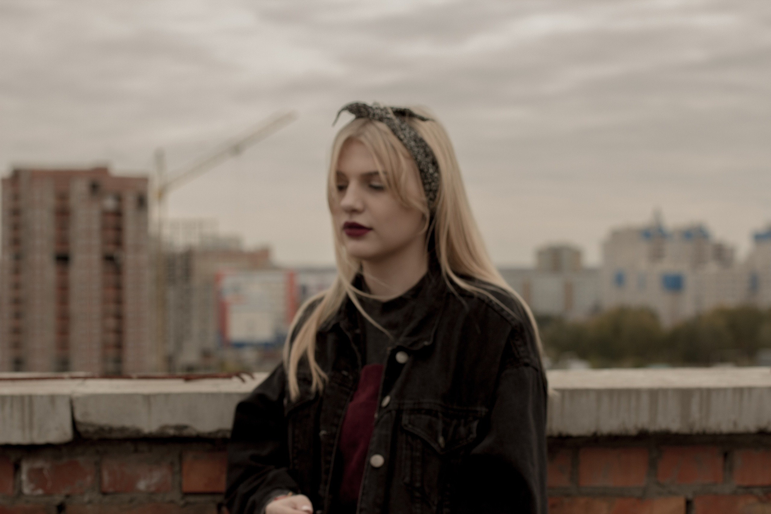 Ася.Крыша 2019 год. Фотограф и видеограф в Омск/Москва Сащенко Лера