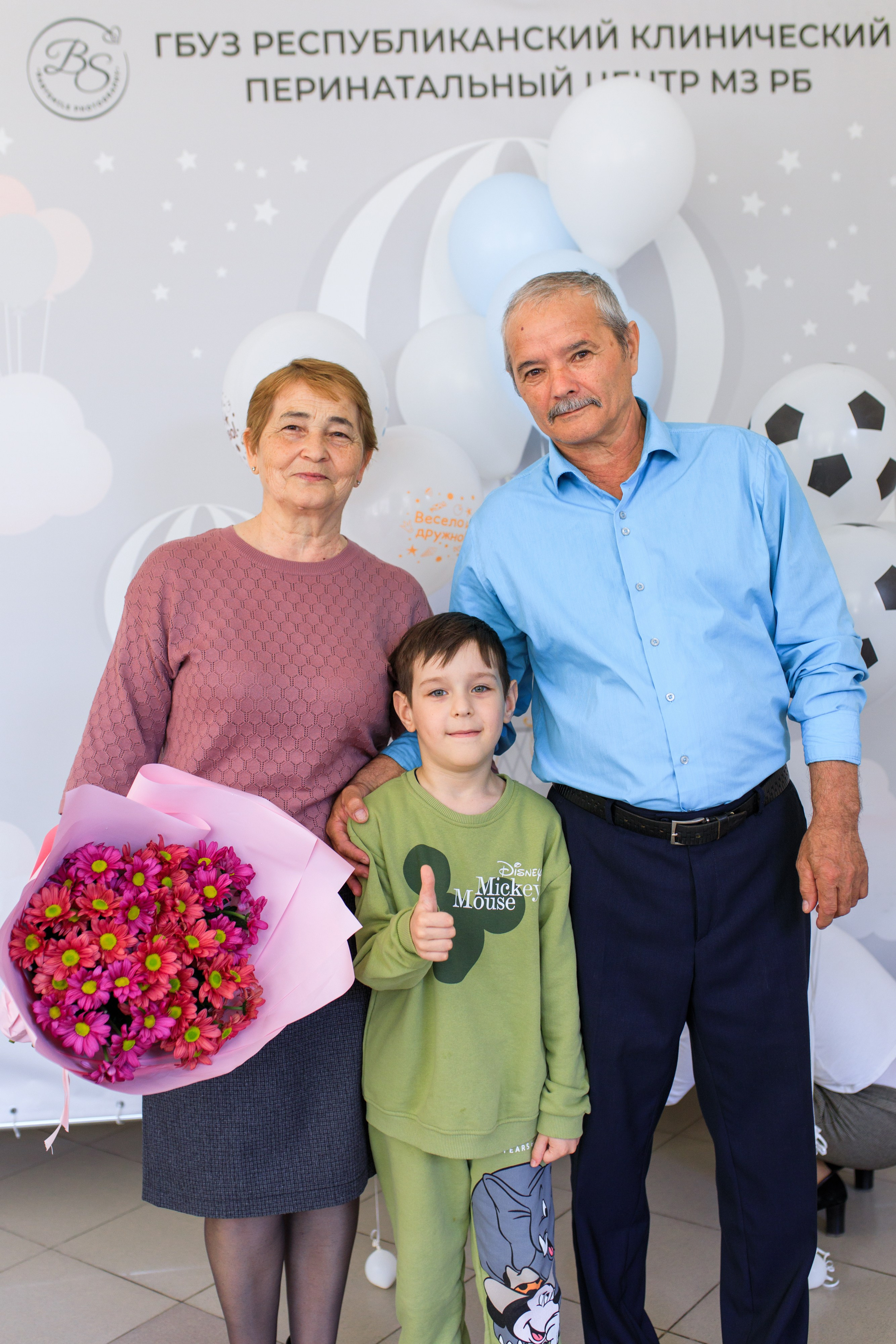 Съемка выписки из роддома. Фотограф в Уфе Ирина Идрисова