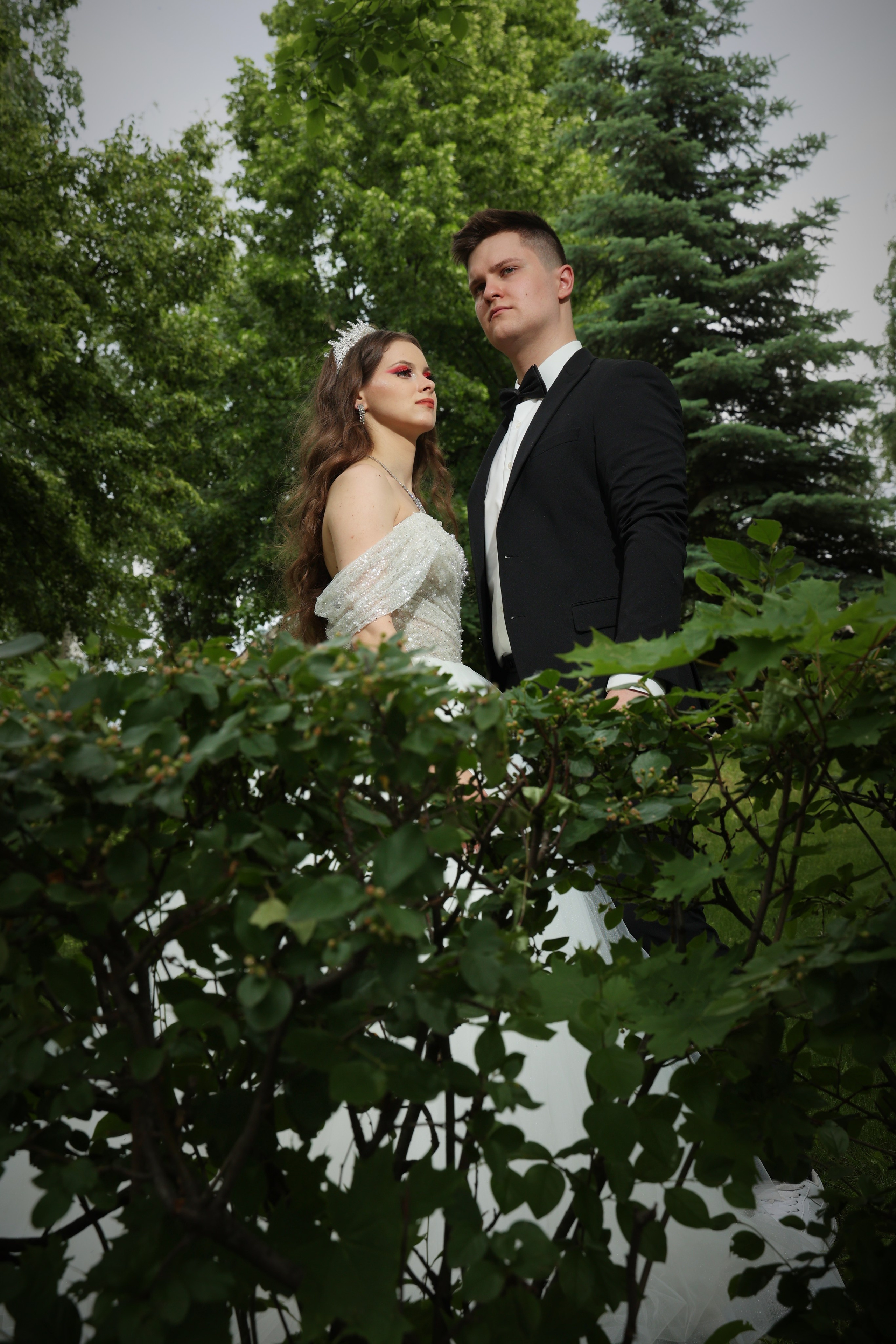 Свадебные фотографии в Струковском парке Самары. Свадебный видеограф и свадебный фотограф в Самаре Олег Слеб