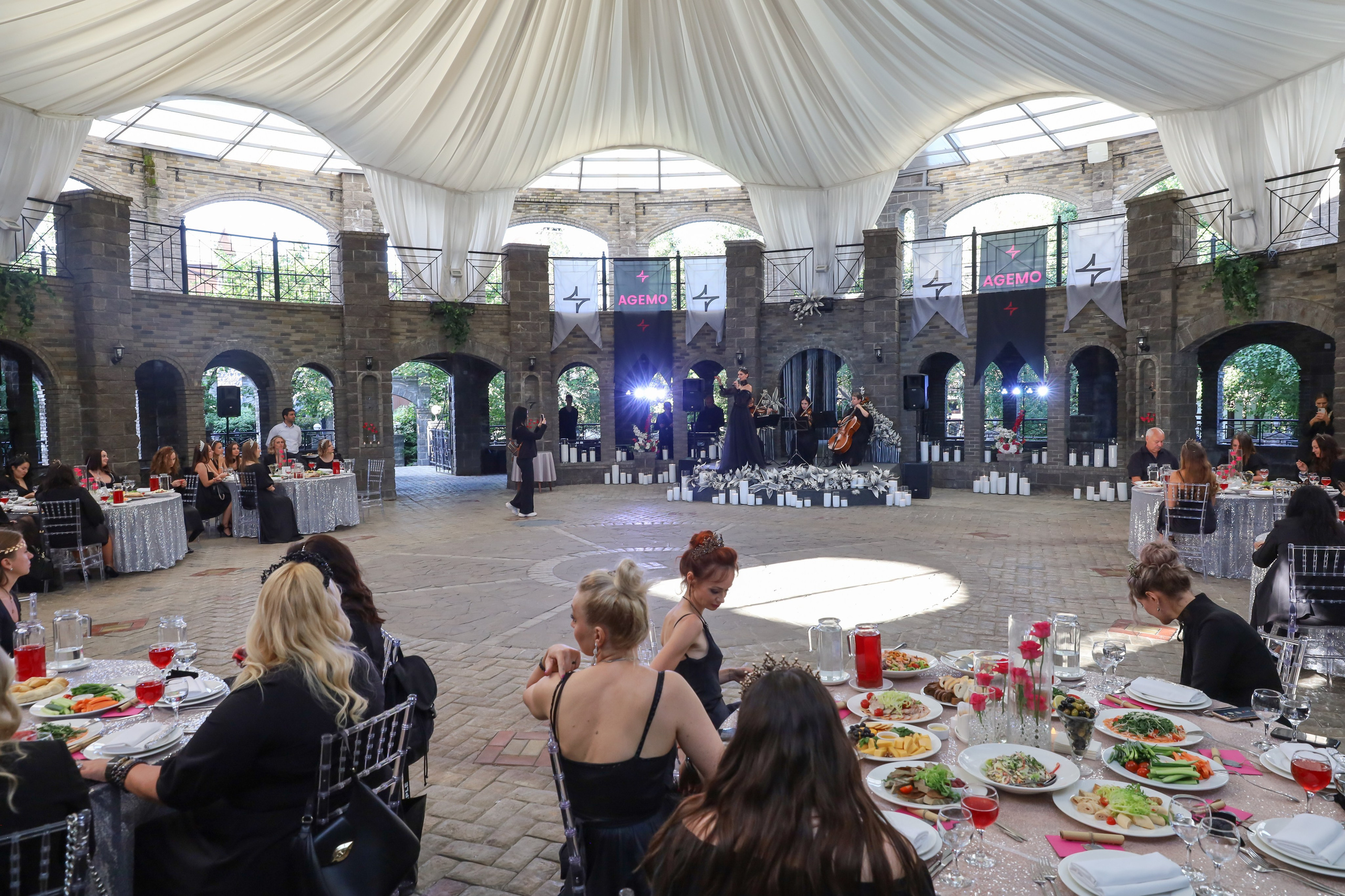 ВЕЧЕРИНКА АКАДЕМИИ AGEMO. Фотограф мероприятий Ирина Каширина