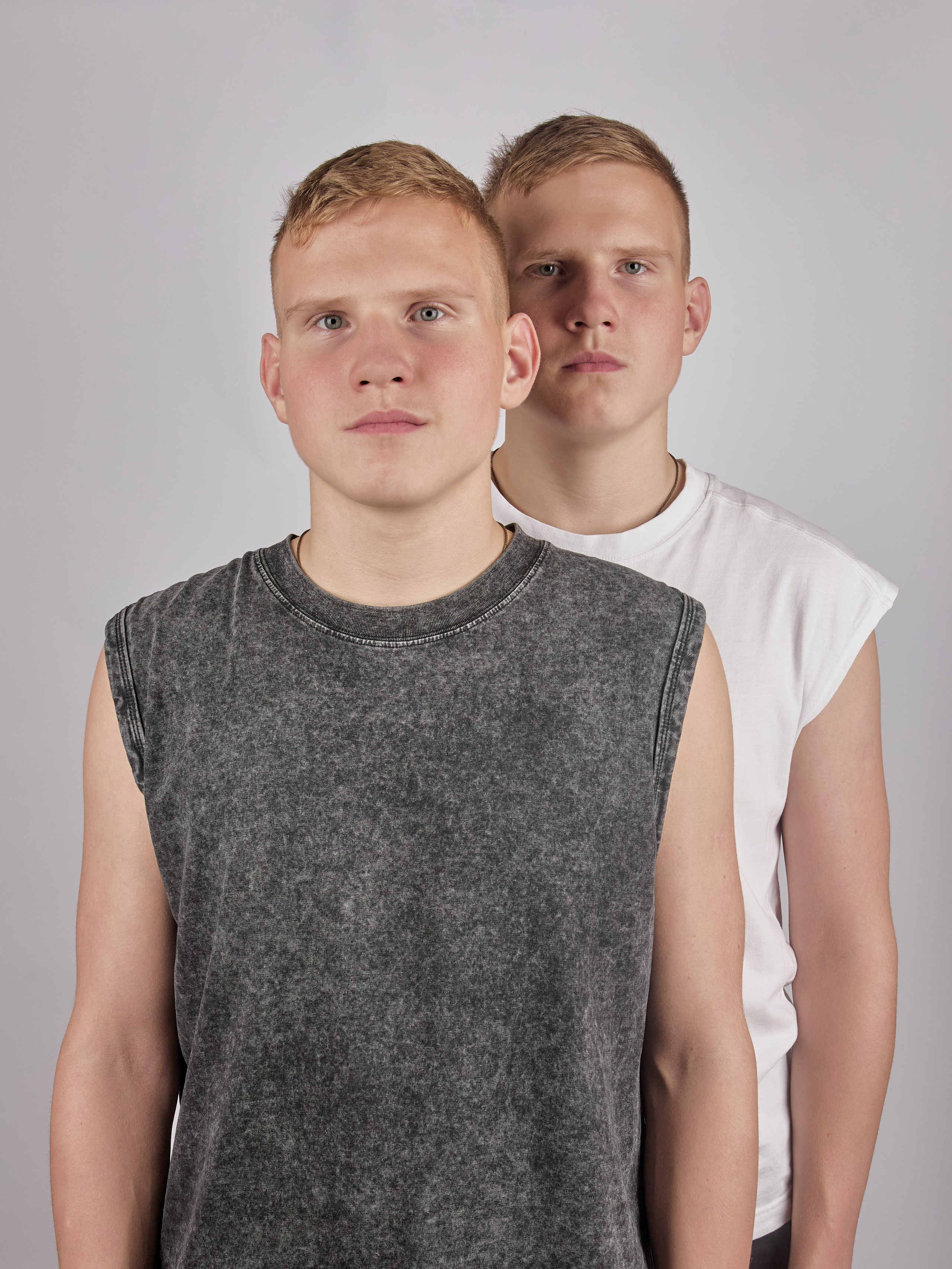 Близнецы Олег и Глеб. Предметный и семейный фотограф в Санкт-Петербурге Катерина Стеклова