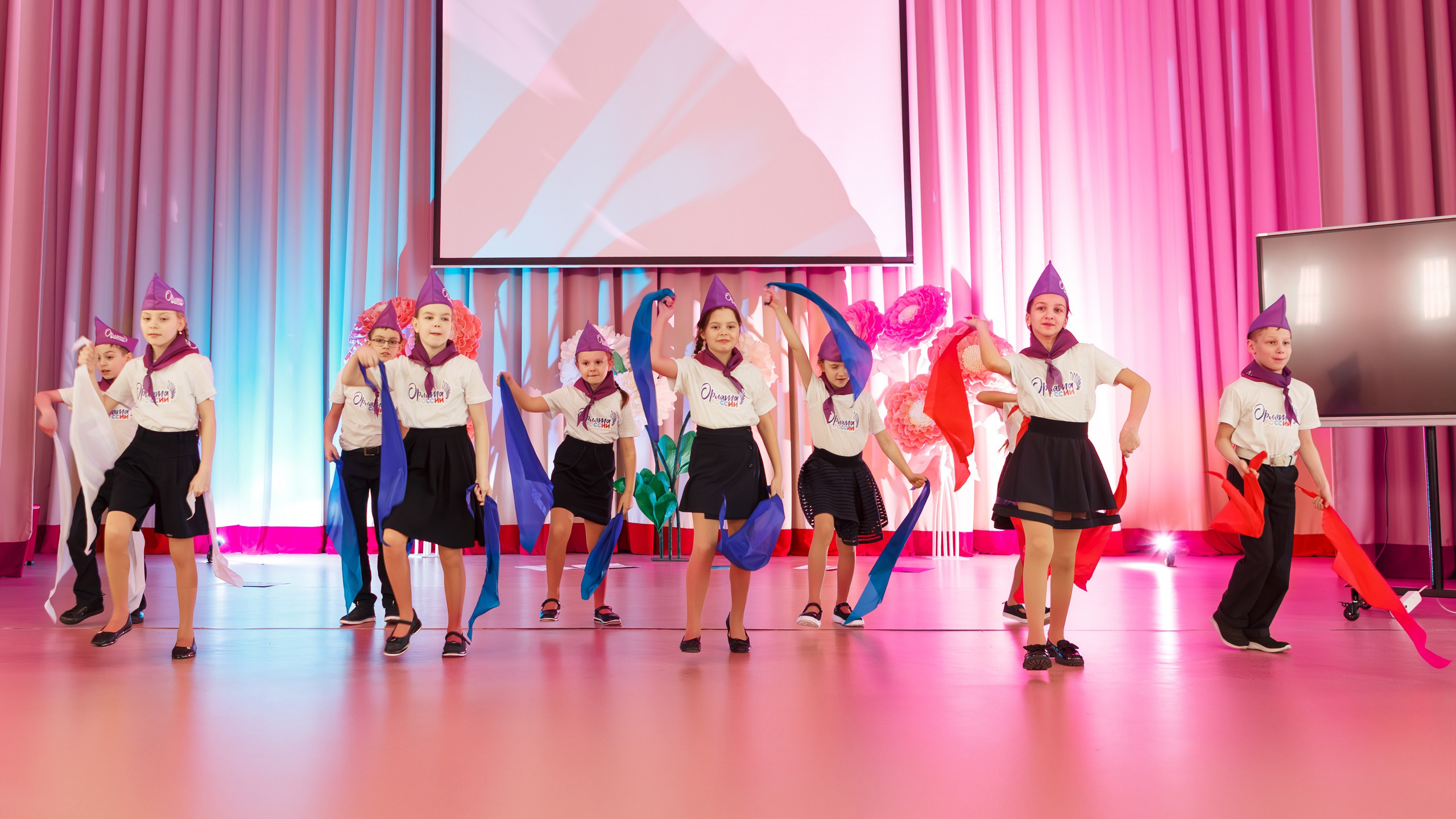 Движение Орлята России г. Подольск. Выпускные альбомы и школьный фотограф в Подольске, Троицке, Щербинке, Москве и Московской области