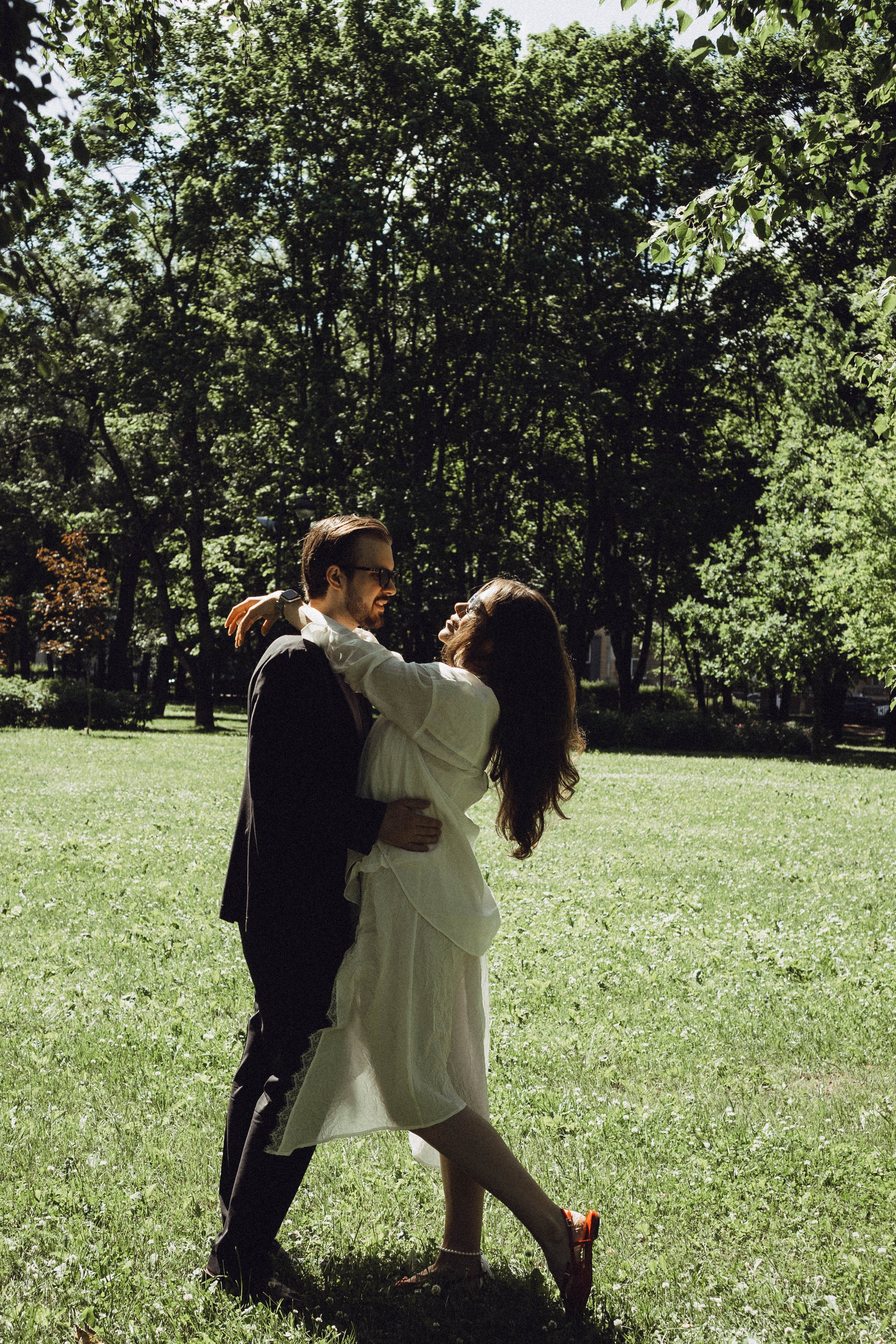 СВАДЕБНАЯ СЬЕМКА В ПАРКЕ ПОБЕДЫ И ПРОГУЛКА ПО МОСКОВСКОМУ ПРОСПЕКТУ. Профессиональный фотограф, Санкт-Петербург — Виктория Богомолова