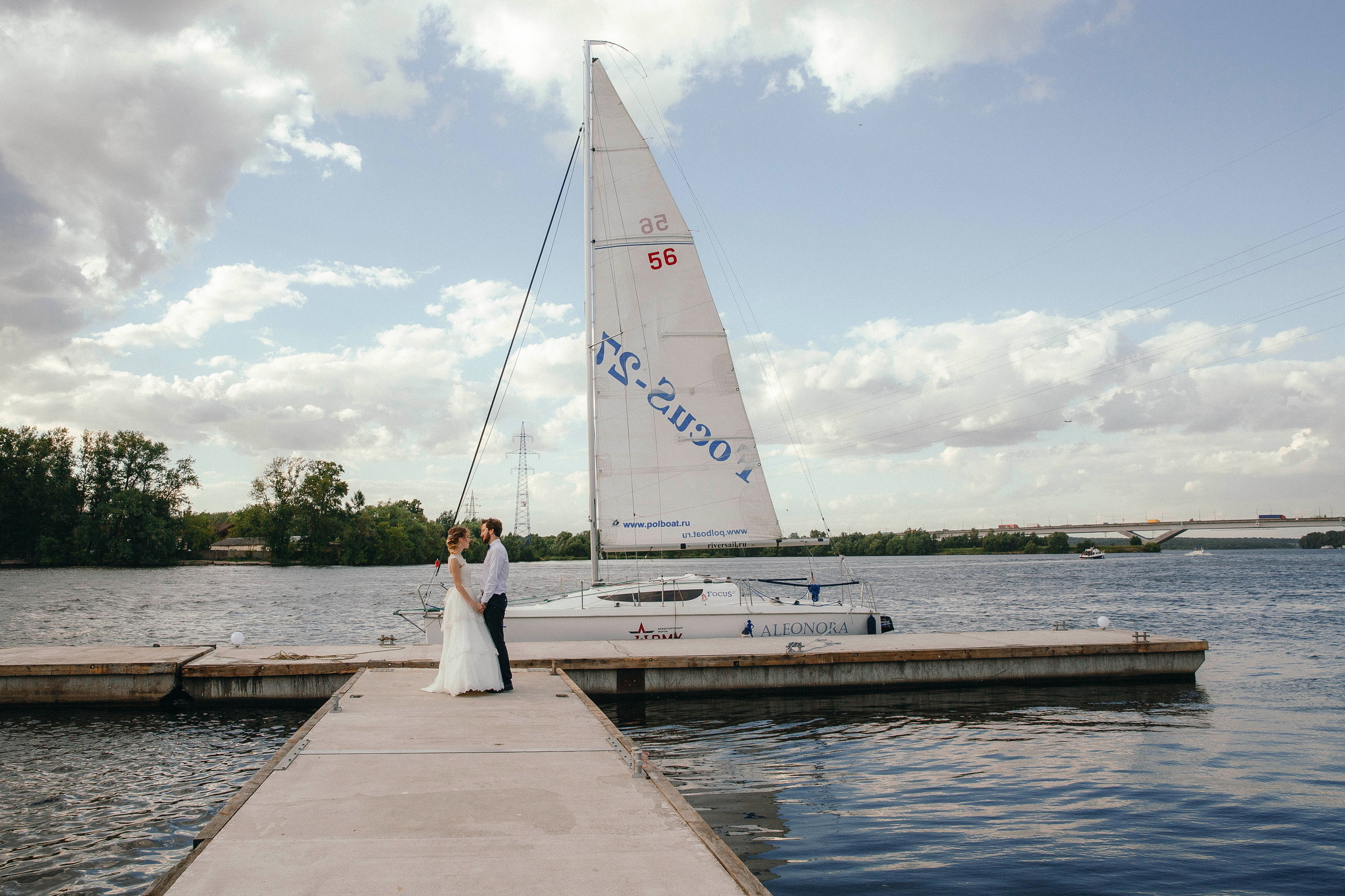 Свадебная фотосессия в Яхт клубе Дондавид в Москве