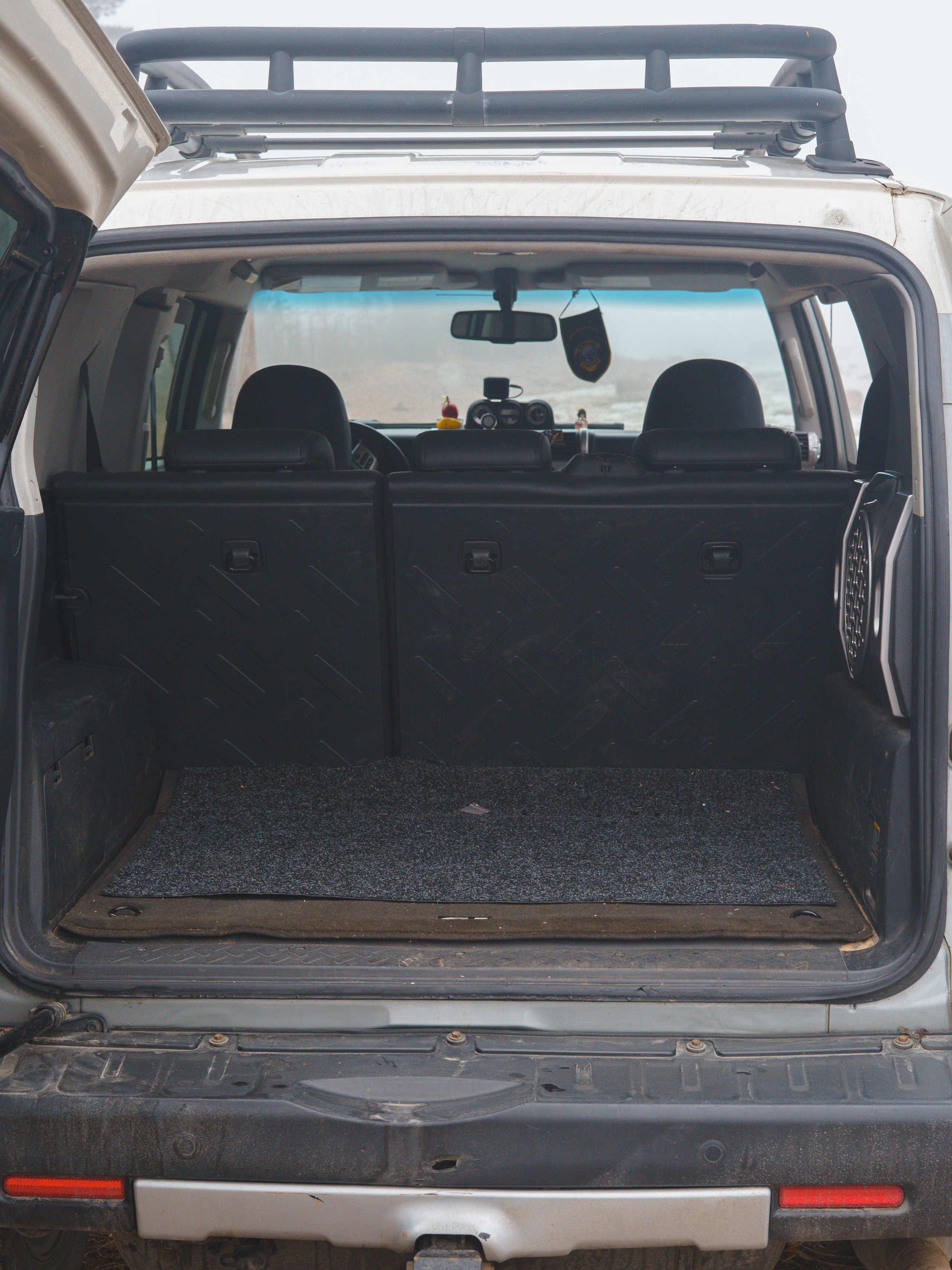 Фото TOYOTA FJ Cruiser Виктора для продажи. Автомобильный фотограф Микрюков Максим г. Санкт-Петербург