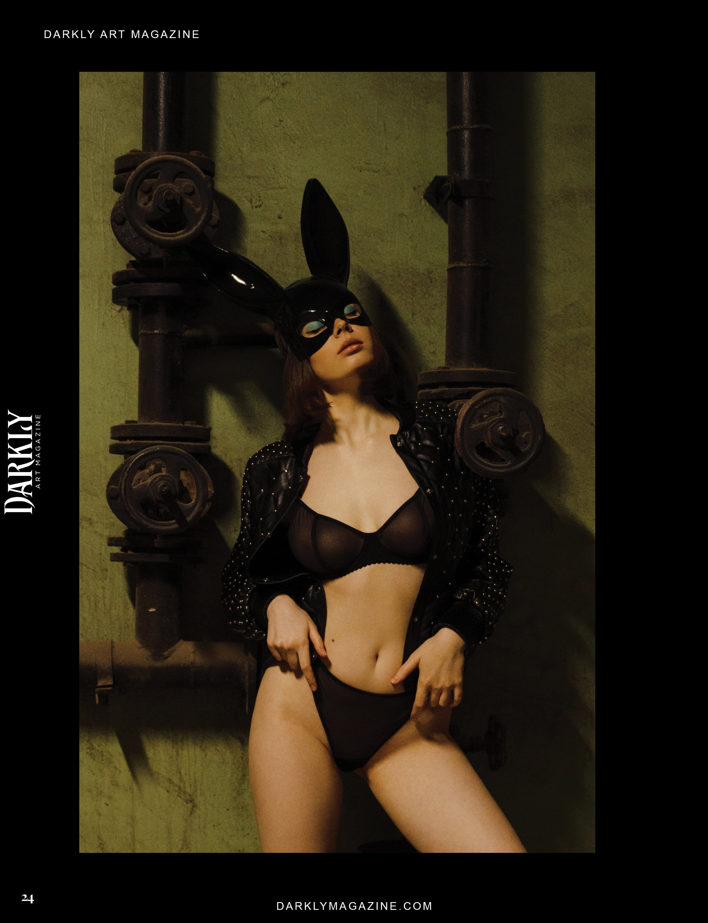 Darkly · Print · Forbidden Allure #252. Фотограф Лео Шумов Москва