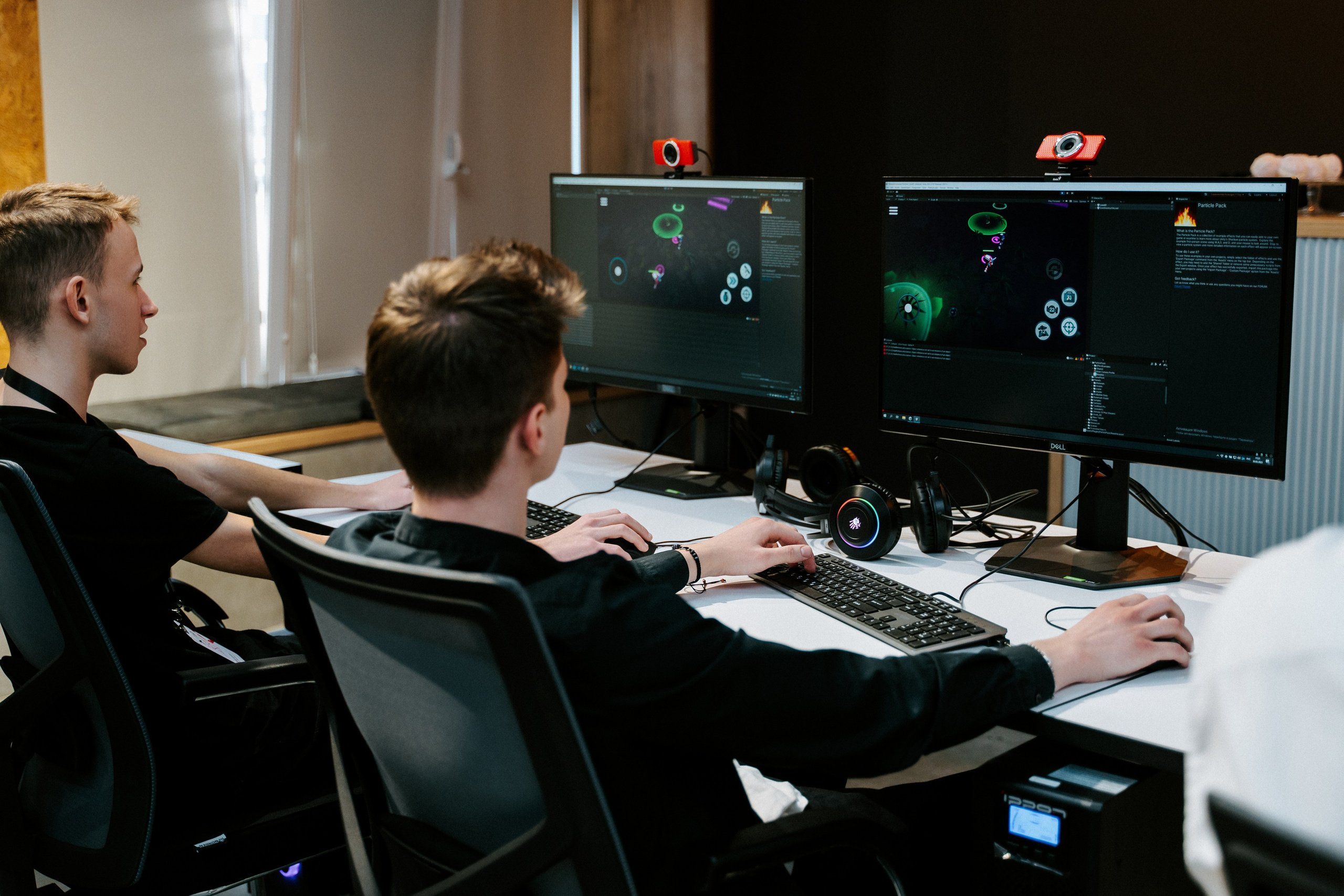 CarX. Создаю контент для бизнеса- Андрей Корниенко и упаковываю компании и экспертов в Краснодаре