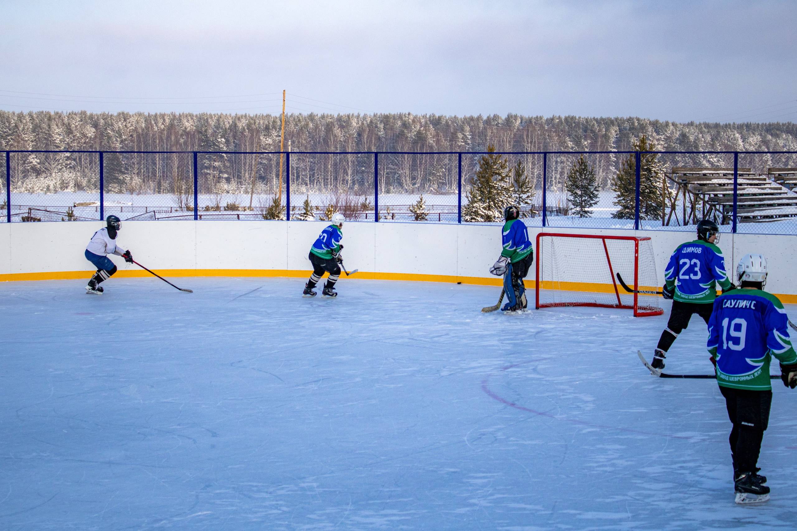 Хоккей г.п Атиг-г.п Дружинино