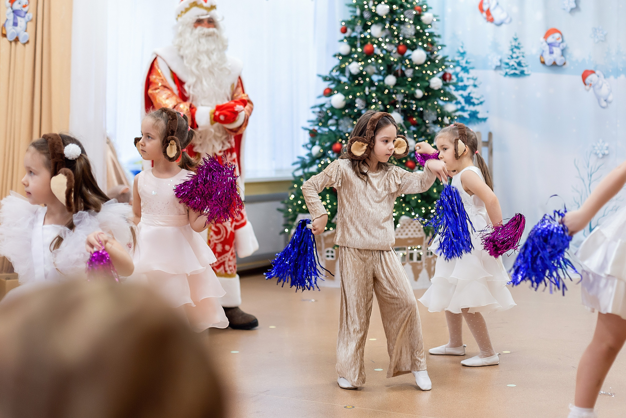 Утренник_"Веселый балаганчик» 2024. Семейный фотограф в Санкт-Петербурге