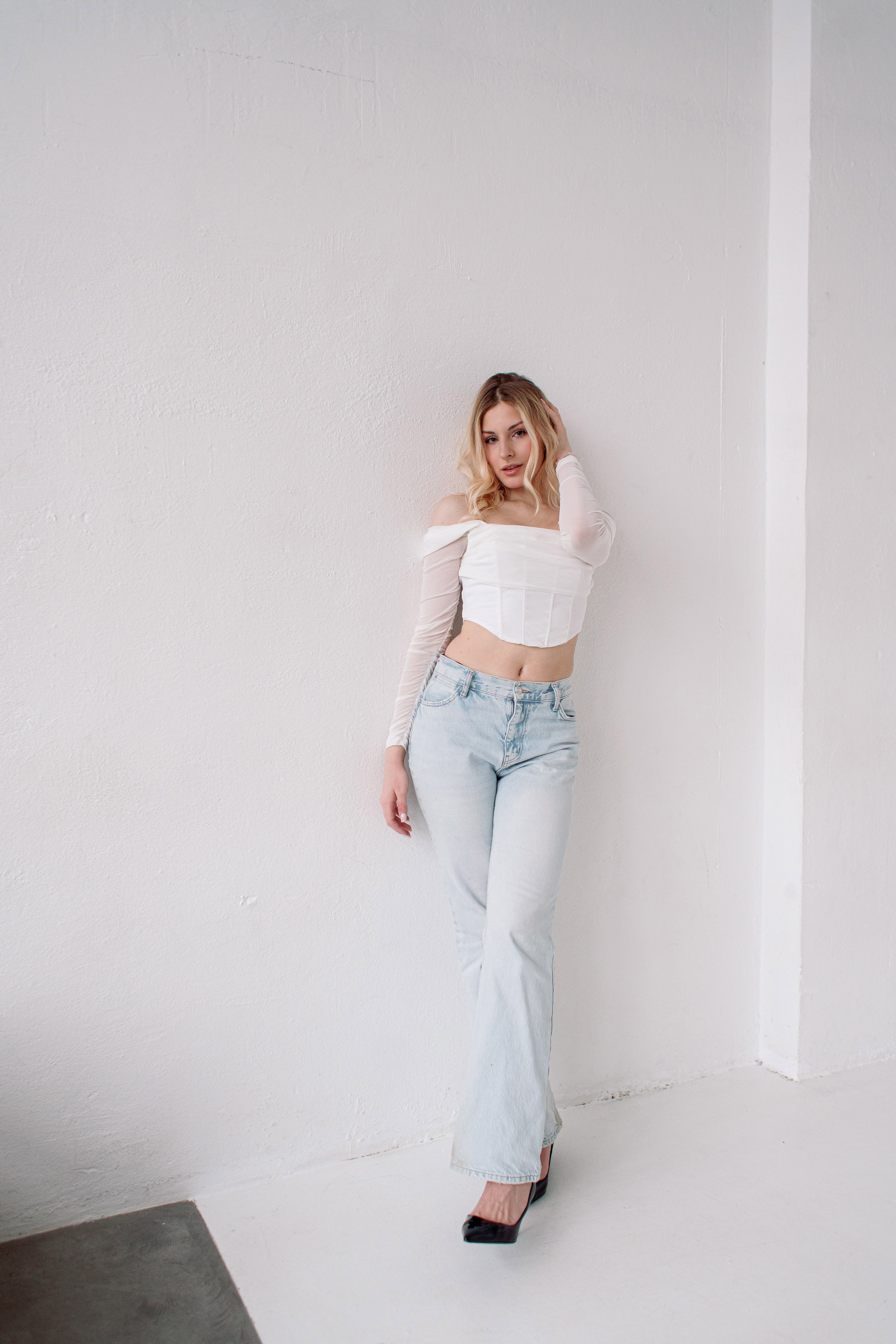 Фотосессия для девушки в Москве, Модельные тесты. Портреты студия Москва. Модельные тесты. Lovestory студия в Москве. Женсий фотограф