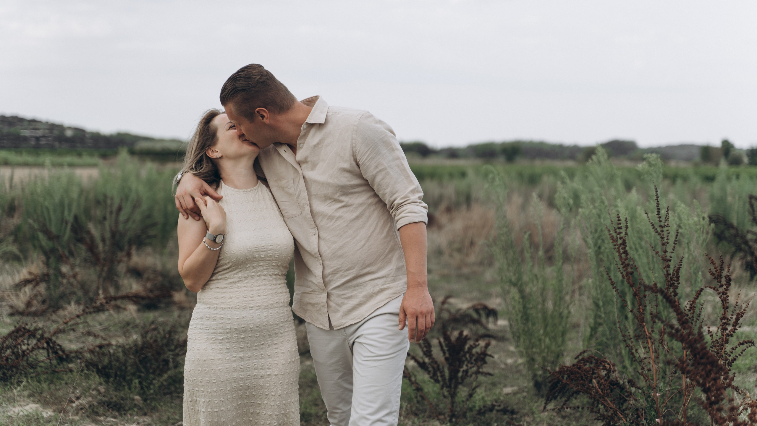 Couple. Photographe à Nîmes — portraits doux, sincères et lumineux