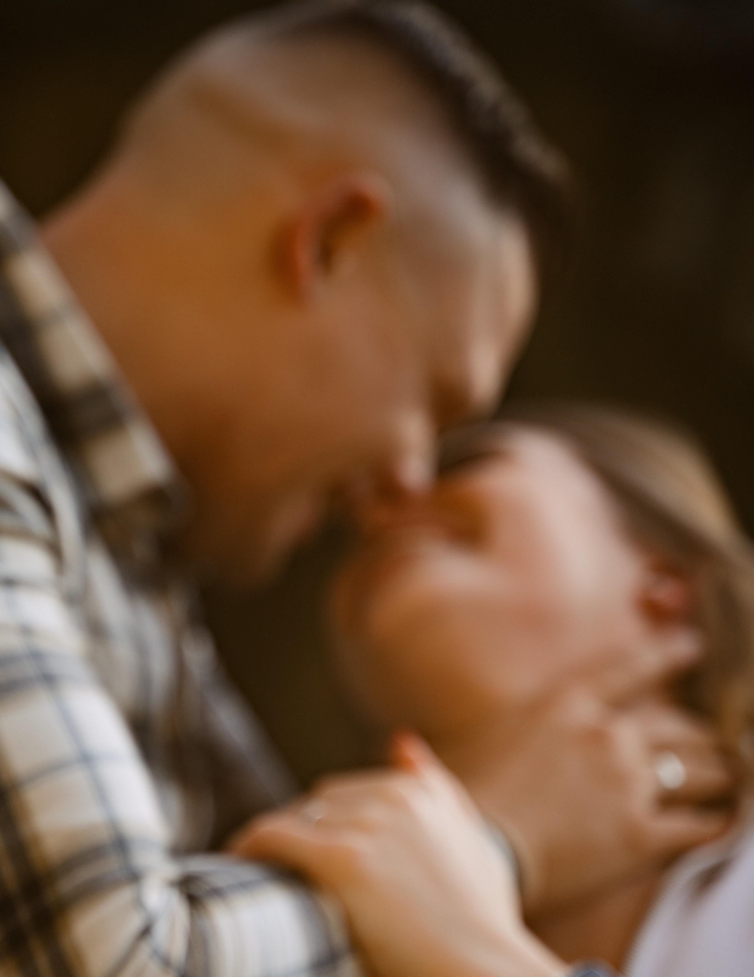Couple. Photographe à Nîmes — portraits doux, sincères et lumineux