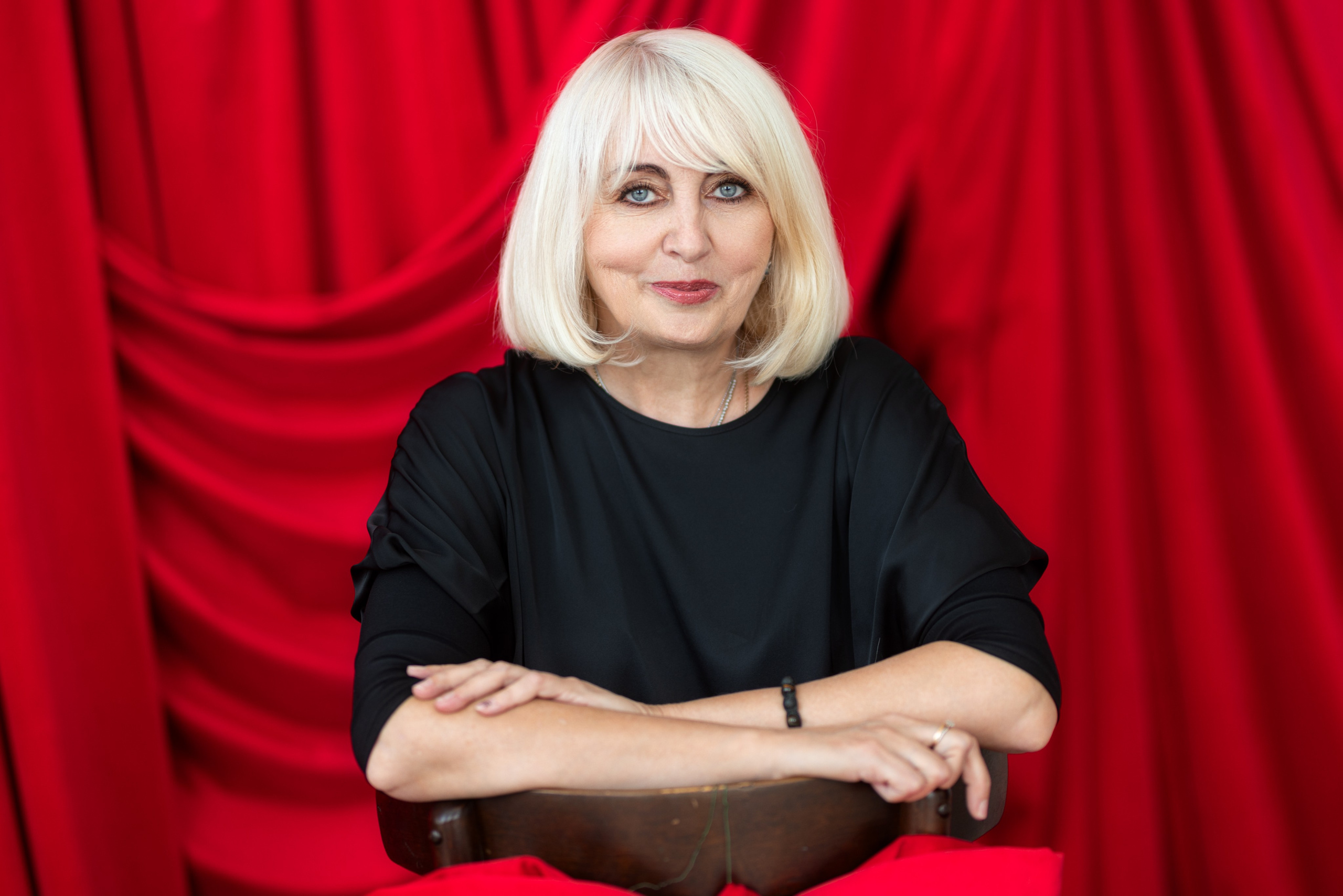 Портретная съемка в интерьерной студии для Елены в формате для «себя»