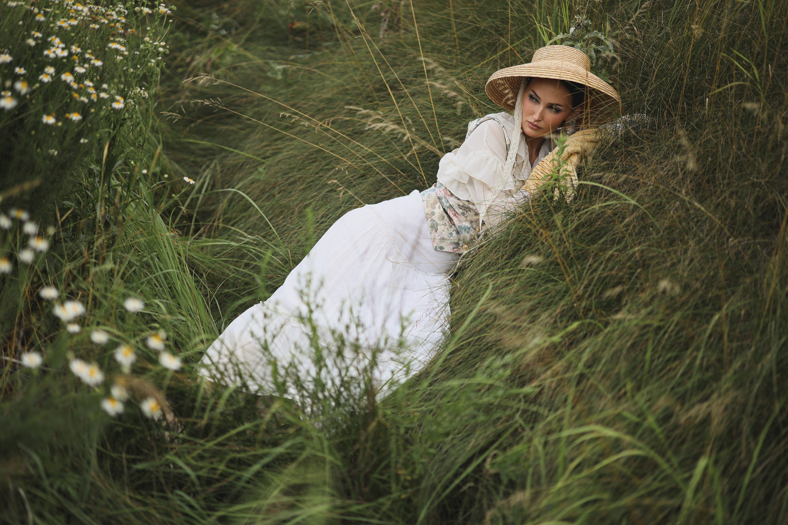 Фотосессия в поле. Свадебный и семейный фотограф в Абхазии Жанна Соснина