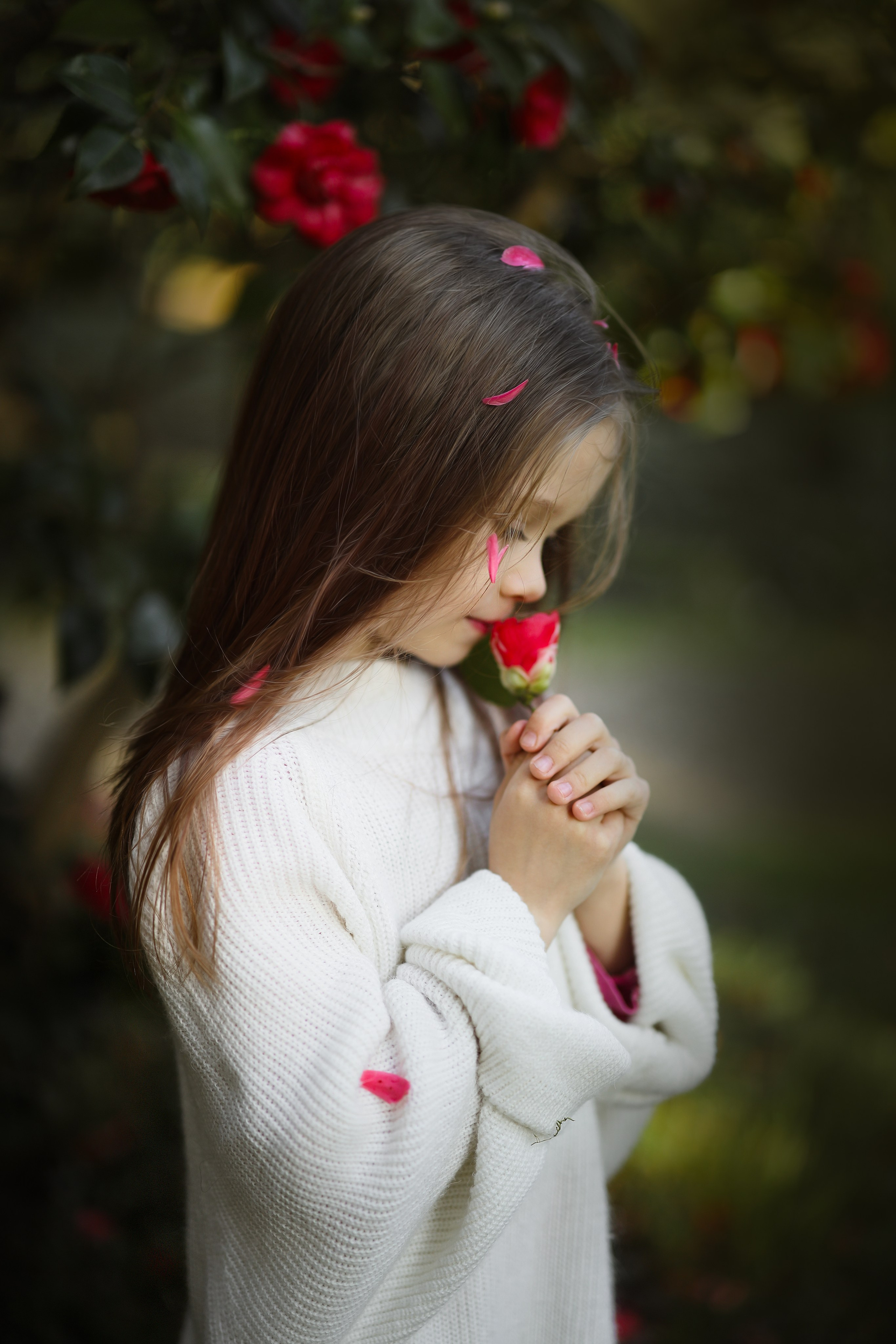 Виктория с камелиями. Свадебный и семейный фотограф в Абхазии Жанна Соснина
