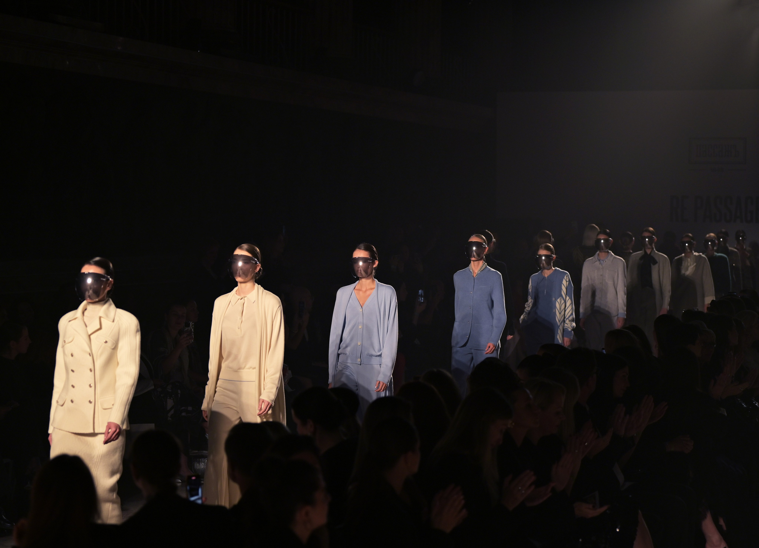 ART | FASHION | PODIUMS |SHOW