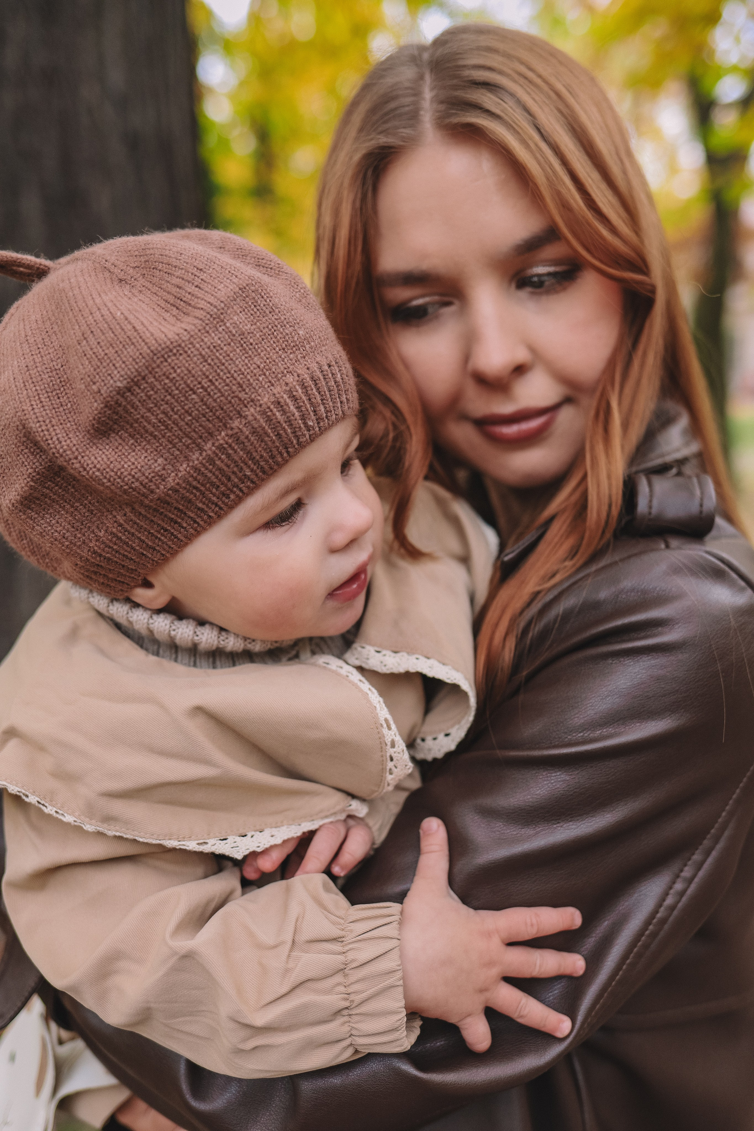 Мамы с дочками в осеннем парке. Фотограф Олеся Беляева | Санкт-Петербург и Ленобласть
