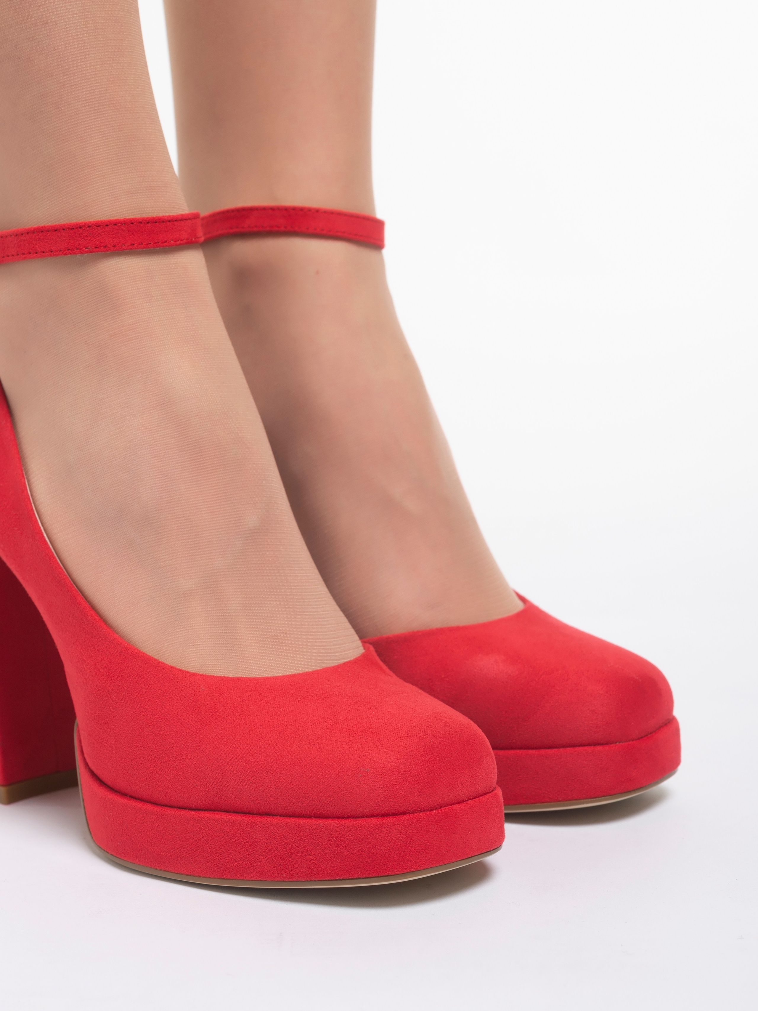 КАТАЛОГ ОБУВИ ОТ KARI. Фотограф