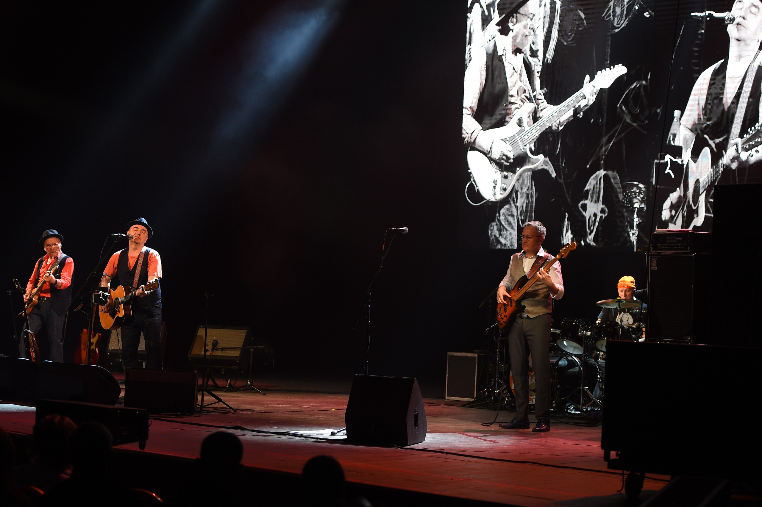 Концерт группы Чайф. Ижевск. 22.05.2022. Спортивный репортажный фотограф в Ижевске Сергей Мерзляков