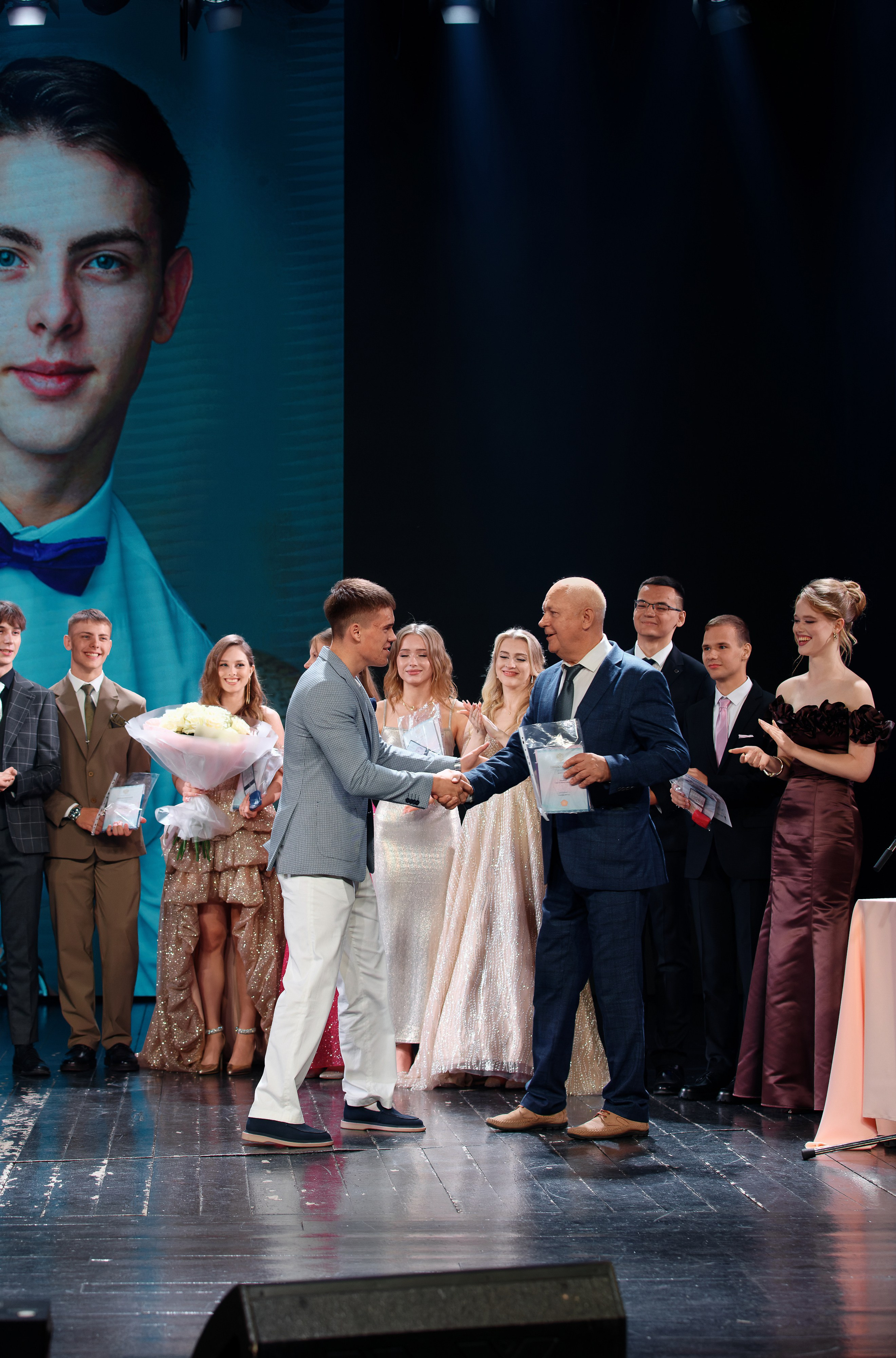 Выпускной школы 56 11Б. Семейный фотограф — Макс Белогрудов