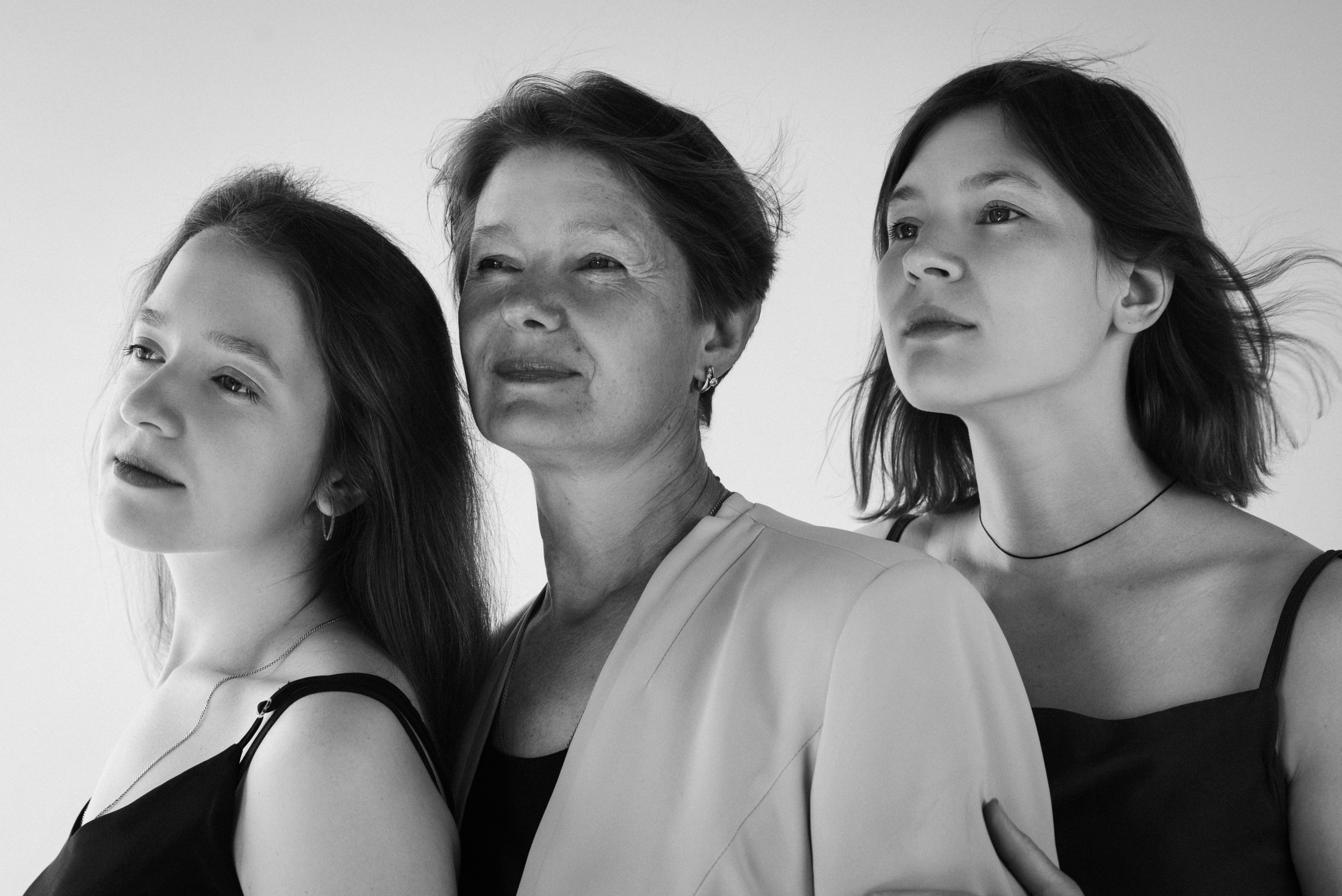 Семейная фотосессия минимализм. Фотограф в Воронеже. Портреты, контент, семейные сьемки