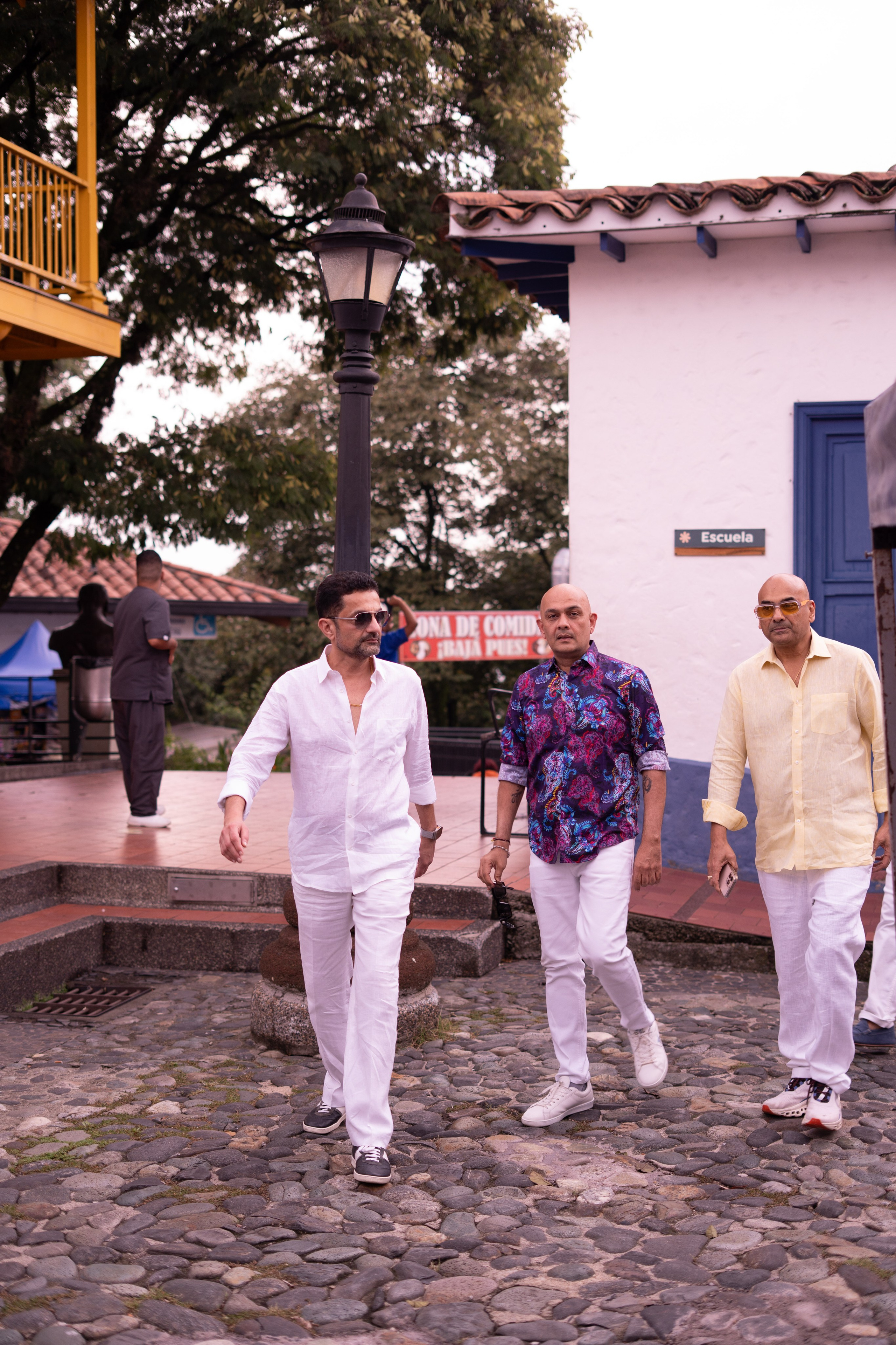 Bachelor party / One day in Medellin. Wedding Photographer in Barcelona and Medellin