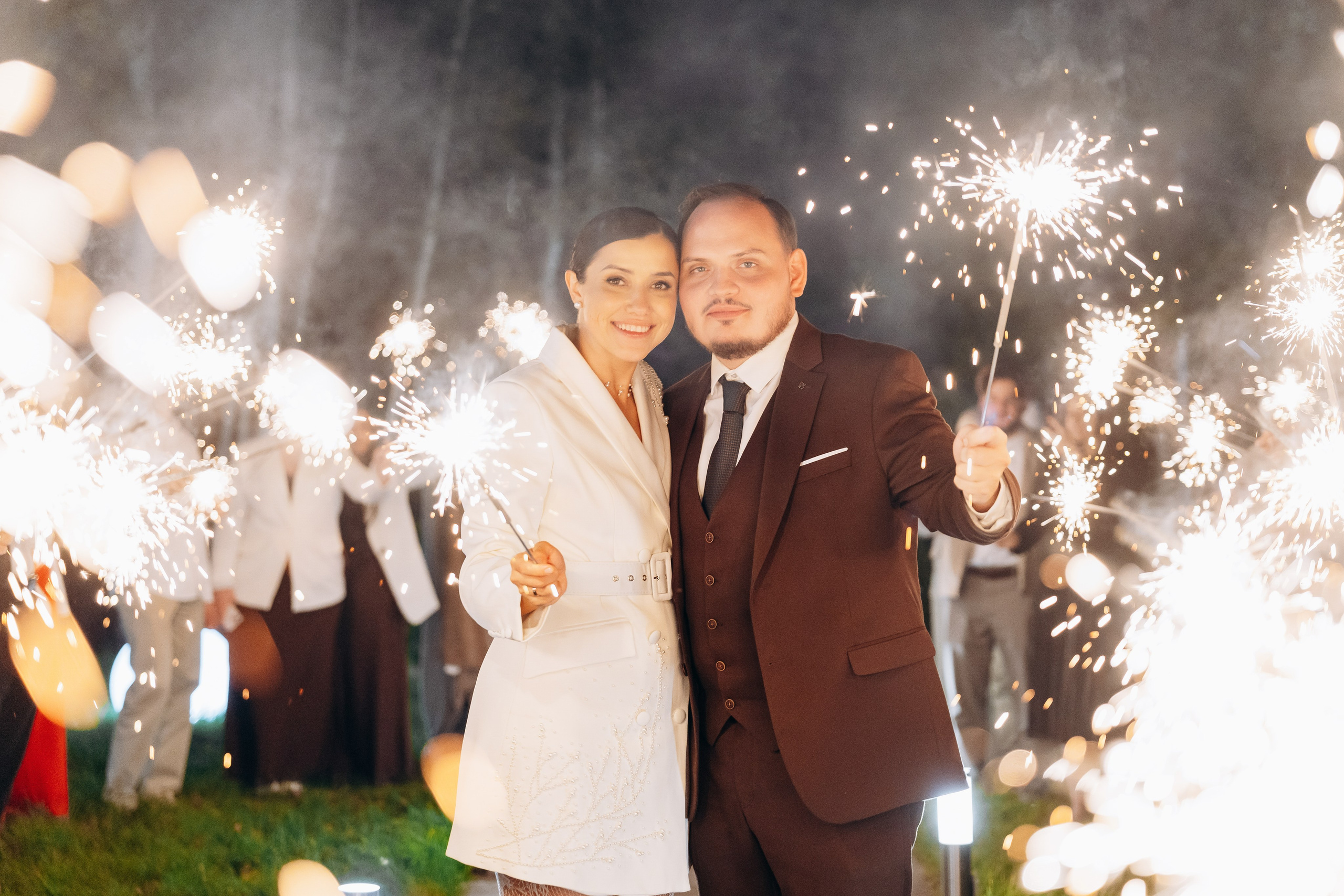 салют свадебный