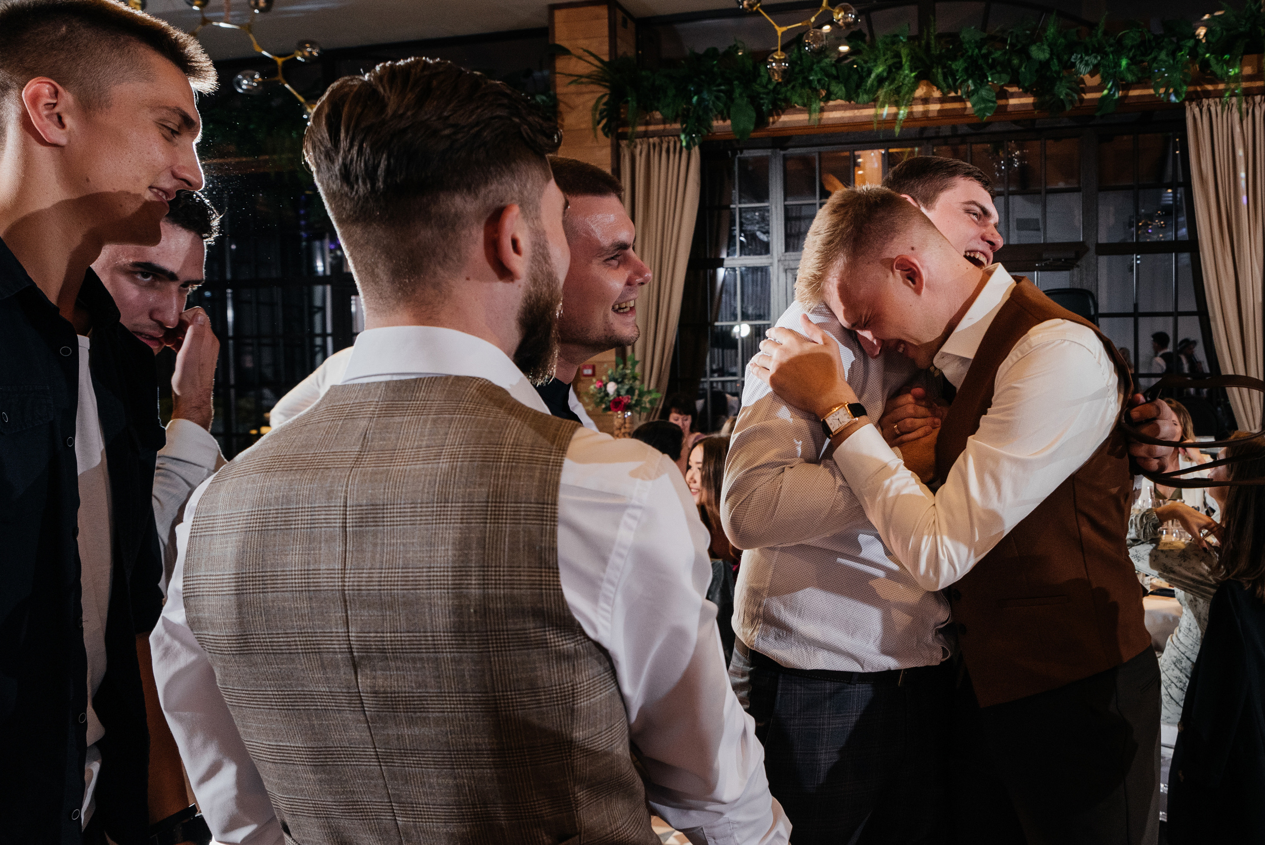 Свадебный фотограф в Новороссийске Александр Абрамян. Свадебный фотограф в Новороссийске Александр Абрамян