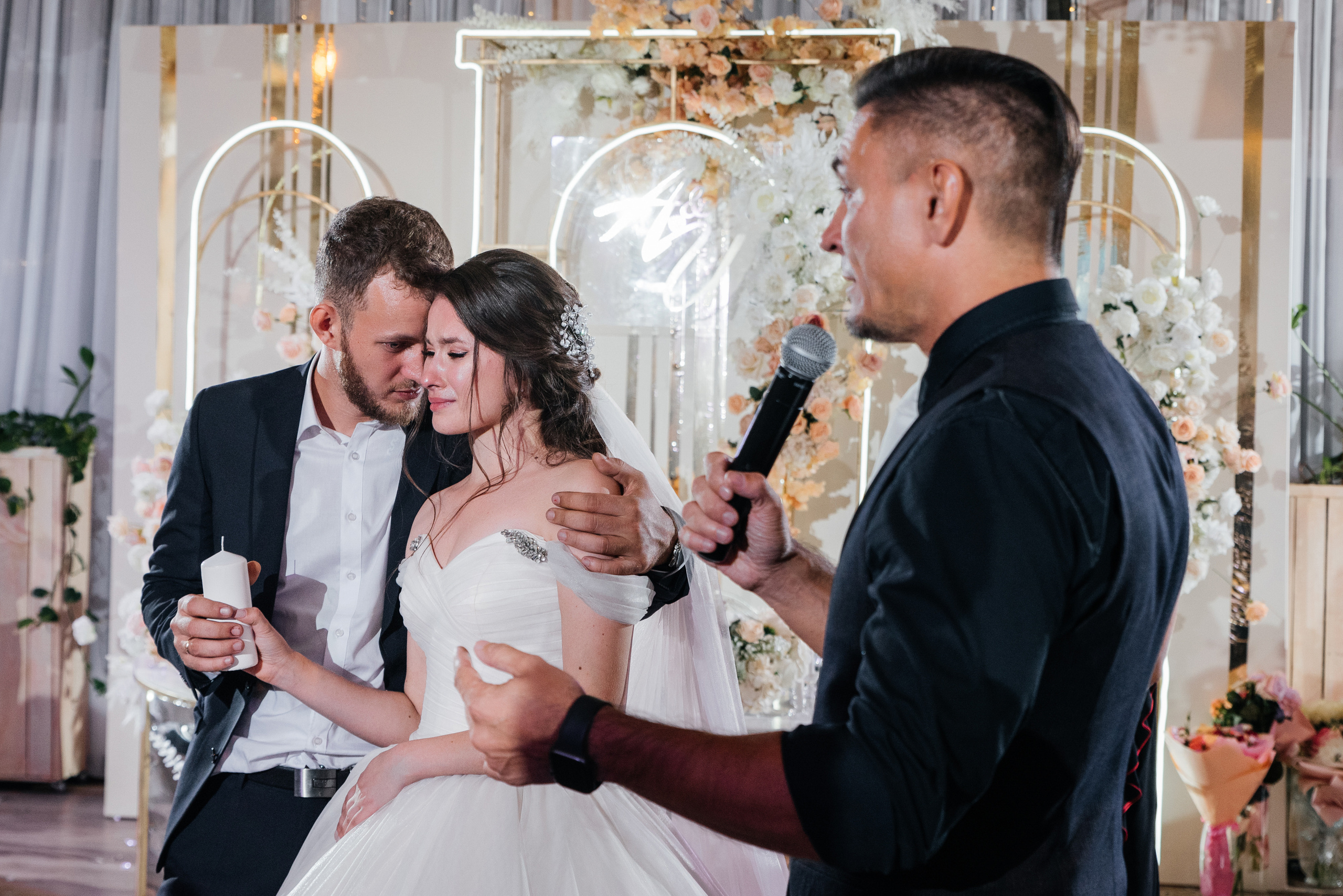 Свадебная съемка В Абрау Дюрсо «Крылья». Свадебный фотограф в Новороссийске Александр Абрамян