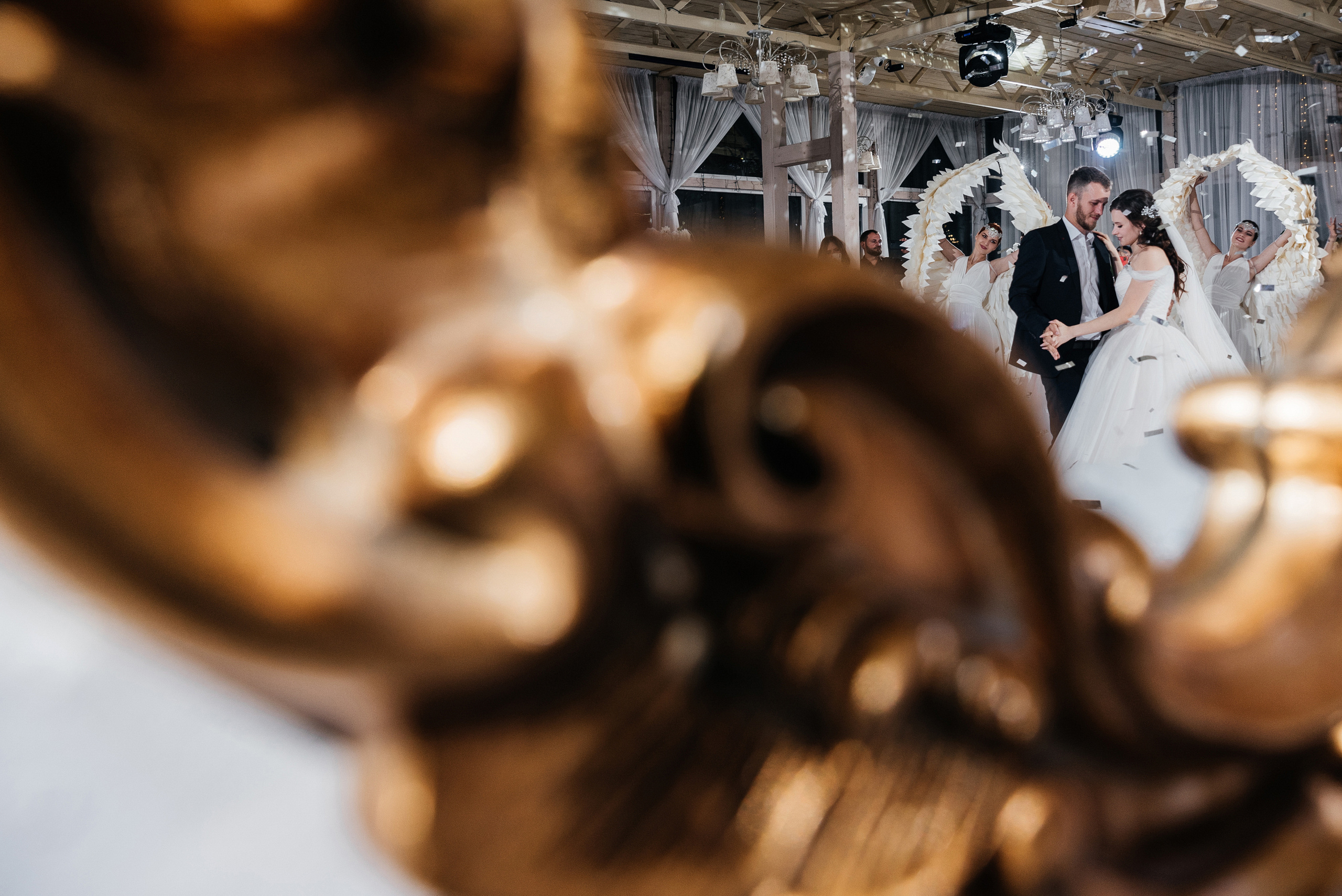 Свадебная съемка В Абрау Дюрсо «Крылья». Свадебный фотограф в Новороссийске Александр Абрамян