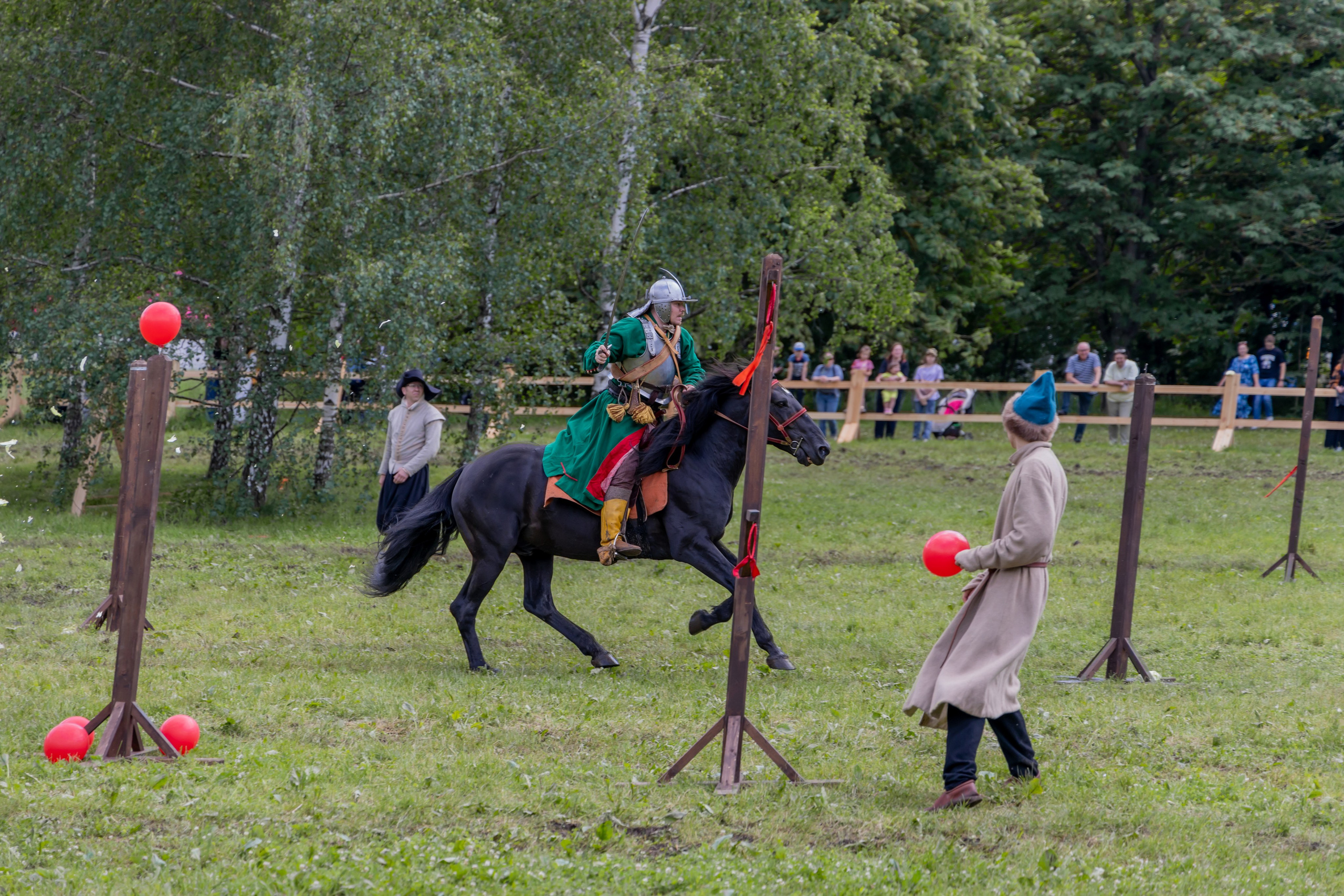 Времена и эпохи 2024. Парк 50-летия Октября. Репортажный, семейный и студийный фотограф в Москве Демин Алексей