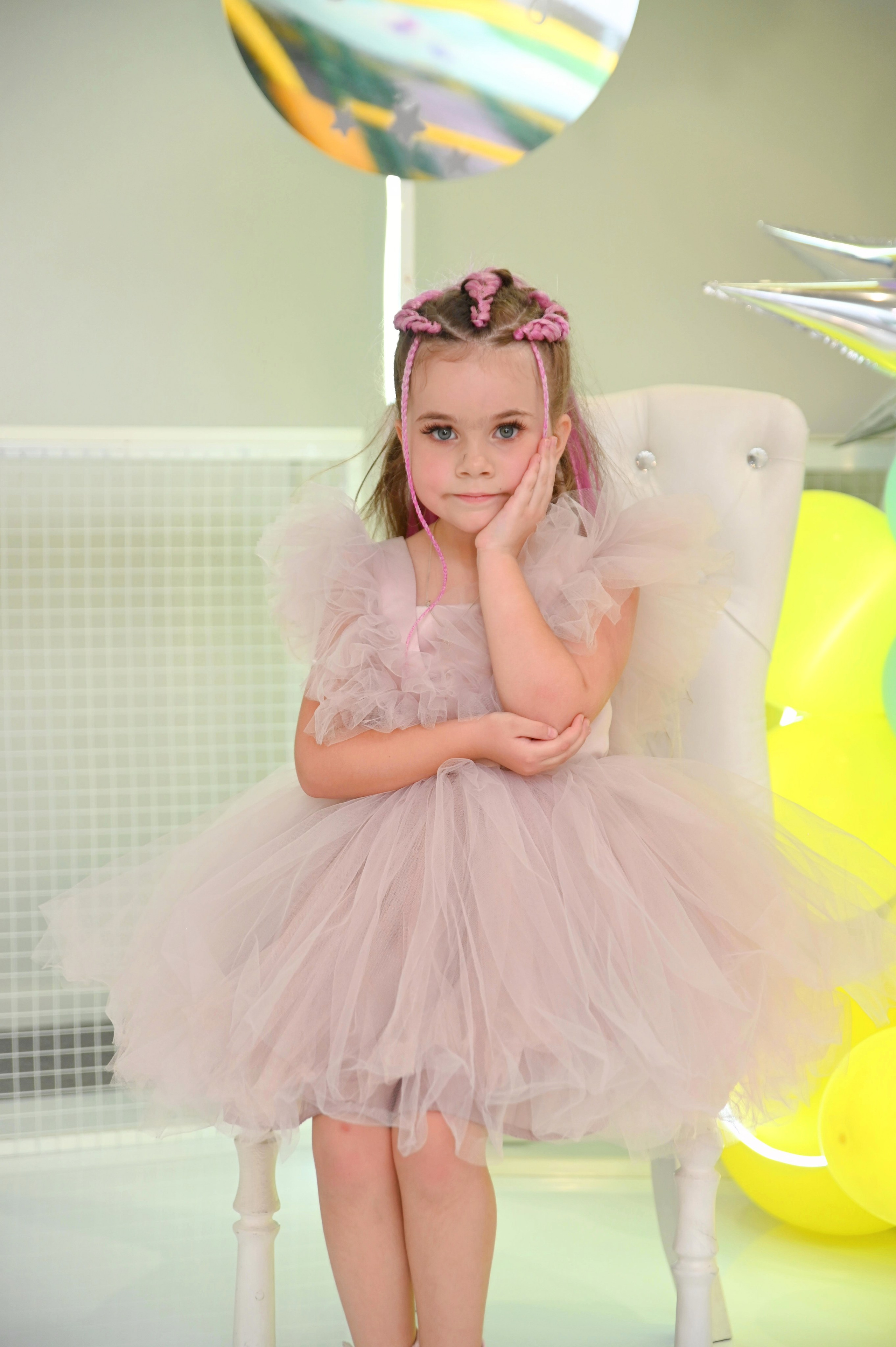 Игротека «Море Позитива». Я Ольга Казанцева, фотографирую снимаю ваши киноистории и печатаю фото и цифровые портреты на холсте