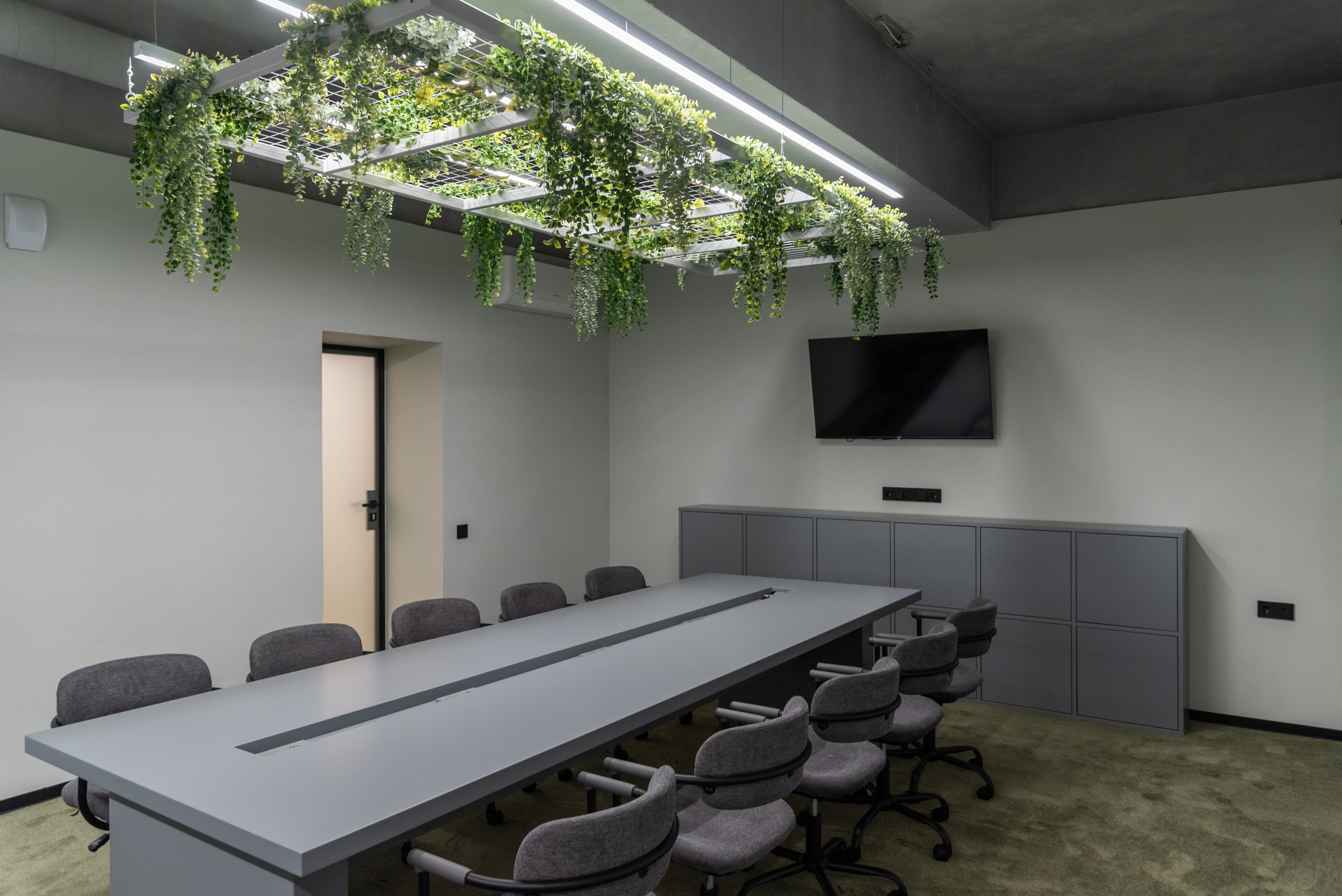 X corp | 2025. Архитектурный фотограф и 3D-художник Антон Мельников